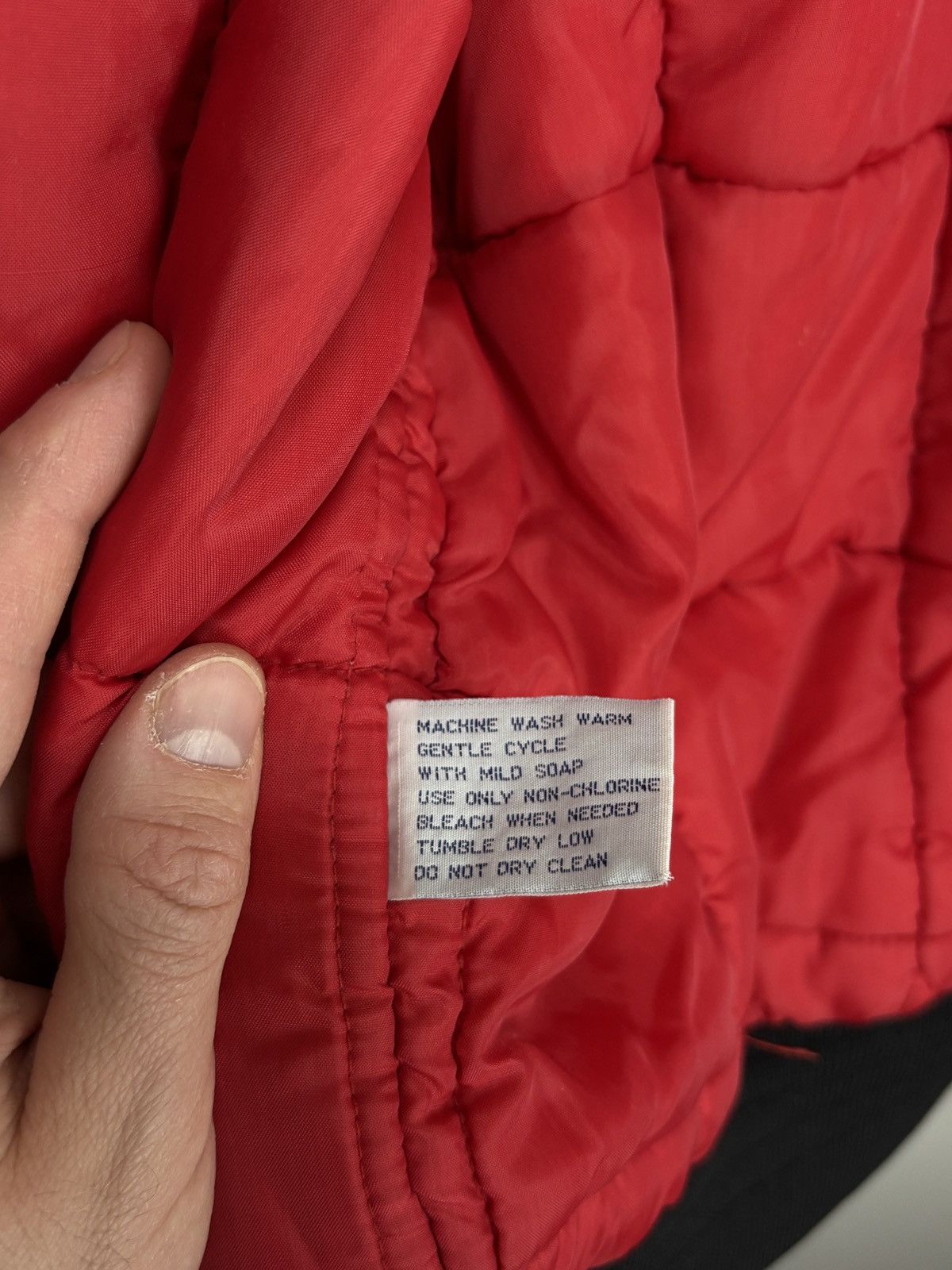 Starter Vintage Starter Chicago Bulls NBA Hooded Bomber Jacket VNTG Size US M / EU 48-50 / 2 - 15 Thumbnail