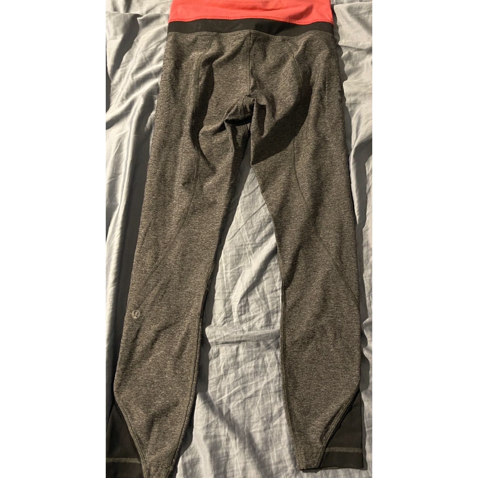 Lululemon Lululemon Athletica Leggings Women Size 4 Heather Gray Pink Compression 25 in Inseam 25.5 in Regular Color Gray Size 27" / US 4 / IT 40 - 4 Thumbnail