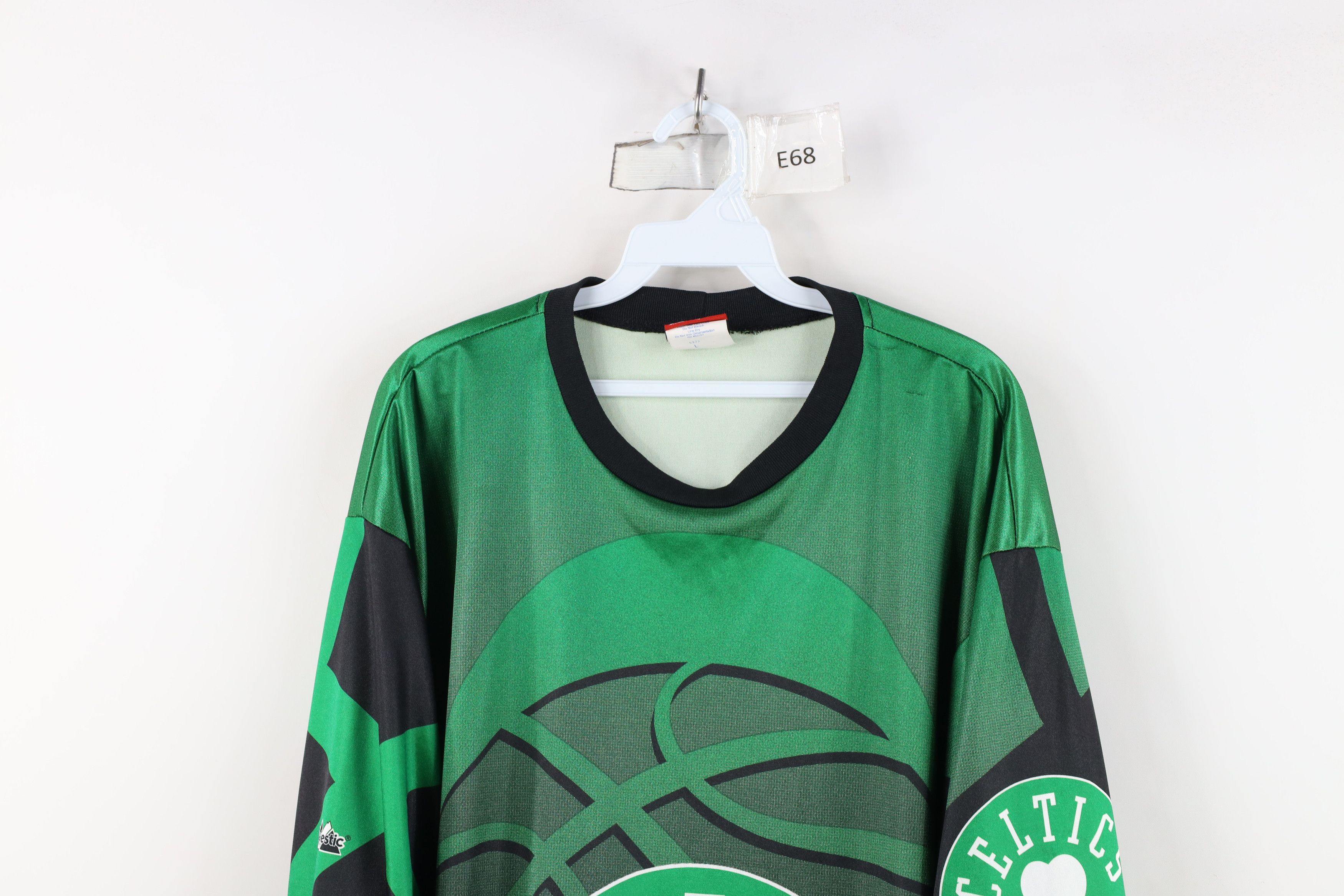 Majestic Vintage 90s Majestic Basketball All Over Print T-Shirt USA Size US L / EU 52-54 / 3 - 2 Thumbnail