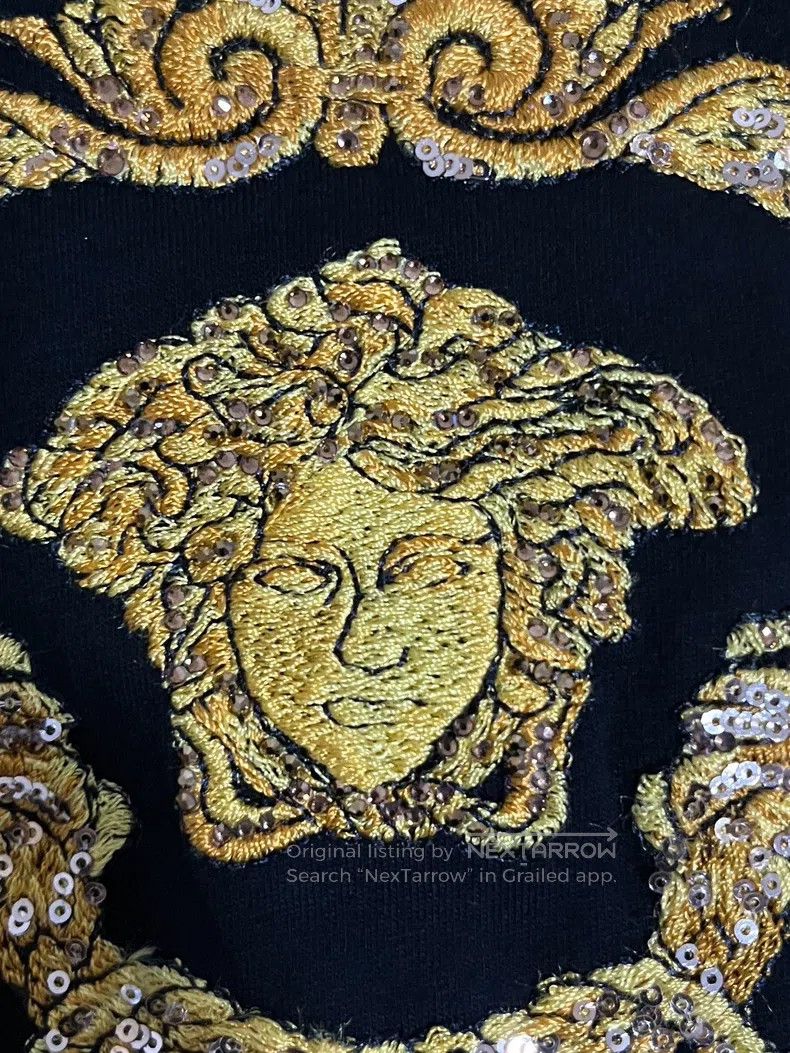 Versace Versace Diamond-embroidered T-shirt Size US L / EU 52-54 / 3 - 5 Thumbnail