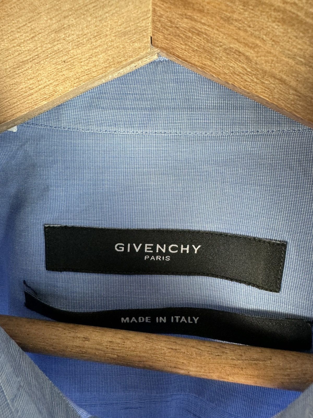 Givenchy Givenchy designer formal shirt Made In Italy Size US L / EU 52-54 / 3 - 2 Thumbnail