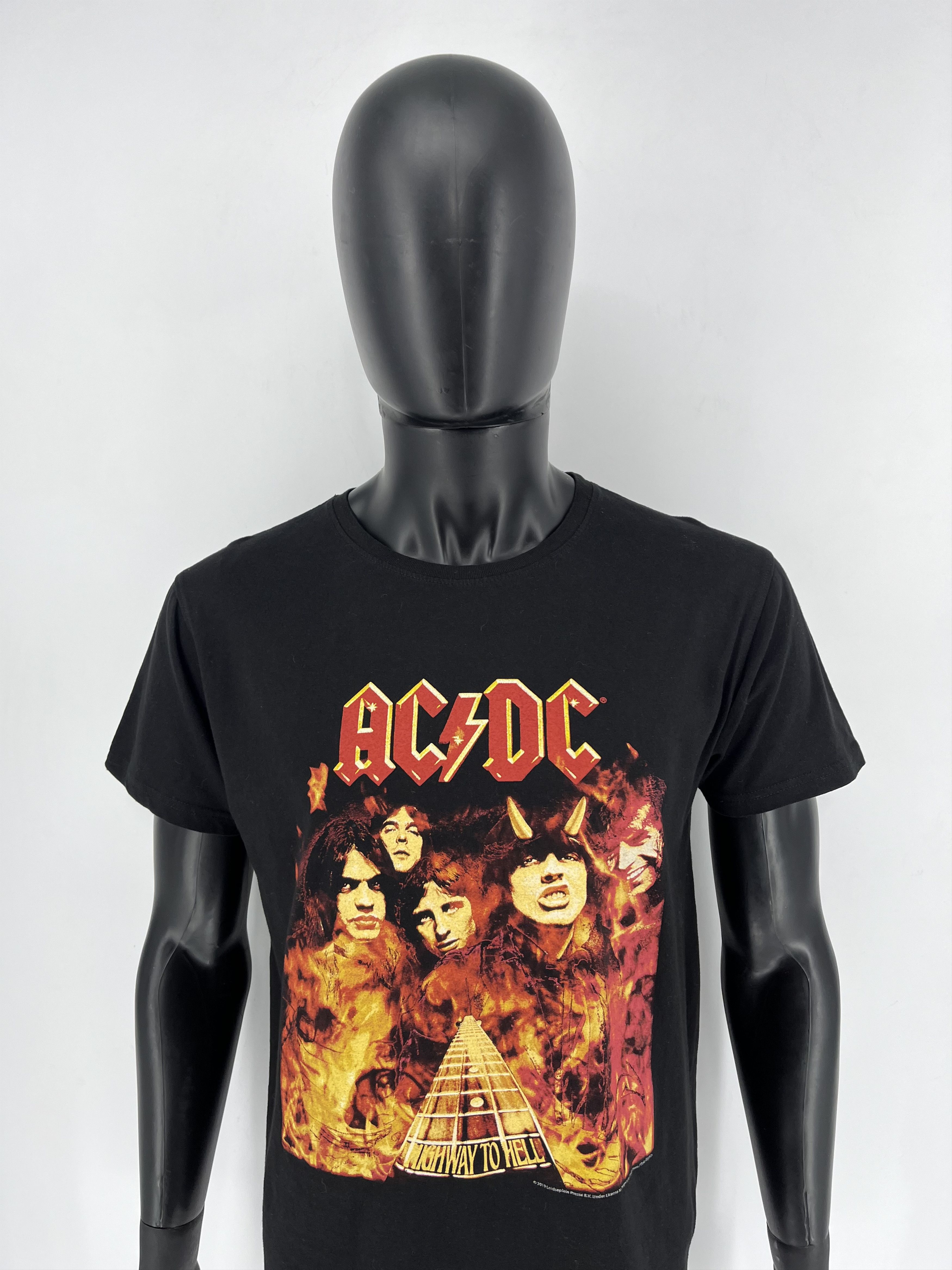 Band Tees Vintage Y2K Ac/Dc Highway To Hell World Tour BAND TEE Size US M / EU 48-50 / 2 - 6 Thumbnail
