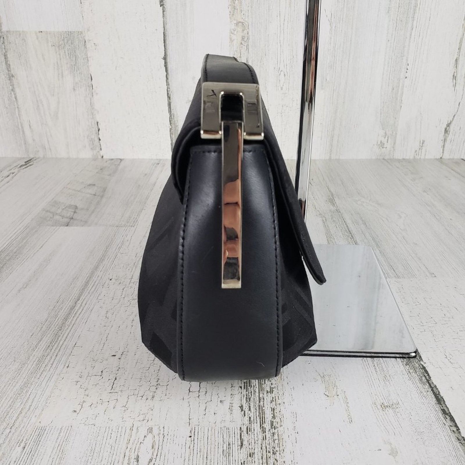 Other The Limited Black Textured Silver-Tone Shoulder Bag Purse Size ONE SIZE - 5 Thumbnail