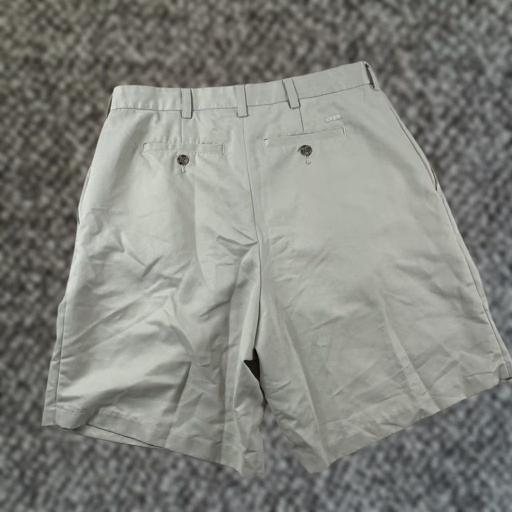 Izod Izod Chino Shorts Mens 34 Beige Pleated Gold Casual Size US 34 / EU 50 - 1 Thumbnail