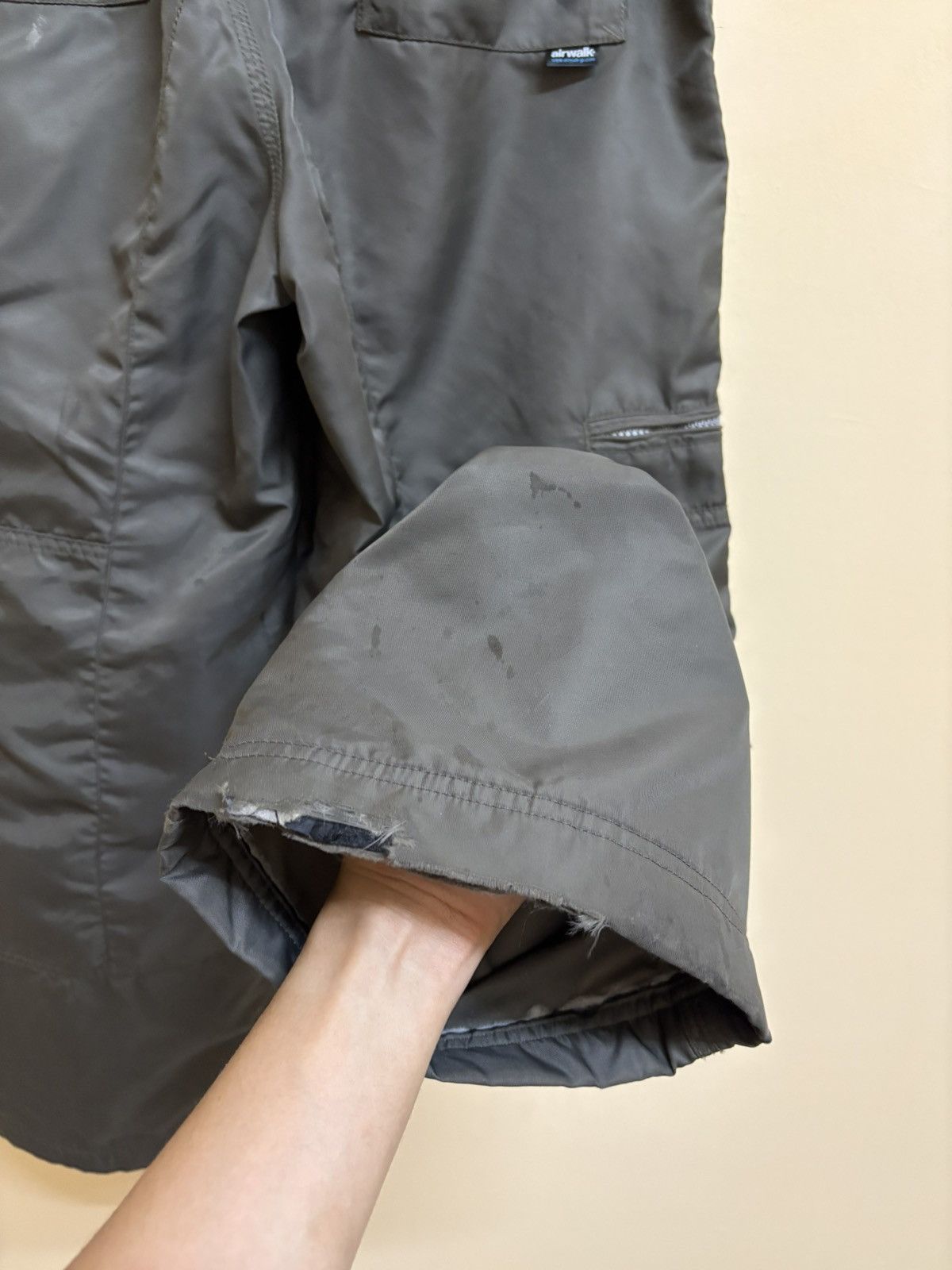 Airwalk × Vintage Vintage Y2k Airwalk Baggy Parachute Multi Pocket Pants Size US 30 / EU 46 - 16 Thumbnail