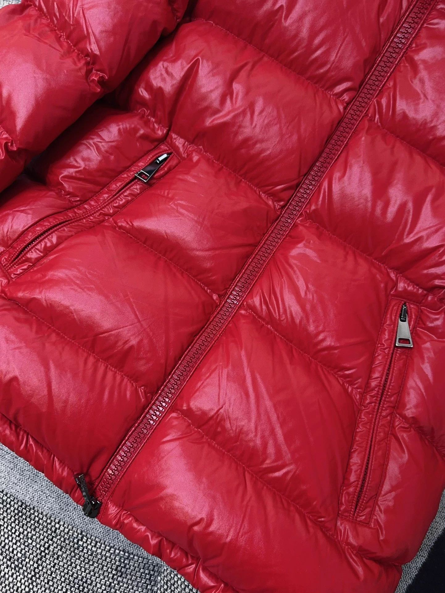 Moncler Moncler Maire Red Shiny Hooded Down Jacket Size 1 Size S / US 4 / IT 40 - 3 Thumbnail