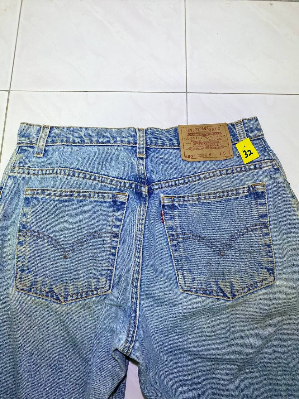 Levi's vintage levis 550 lightwash denim nice design Size US 32 / EU 48 - 4 Thumbnail