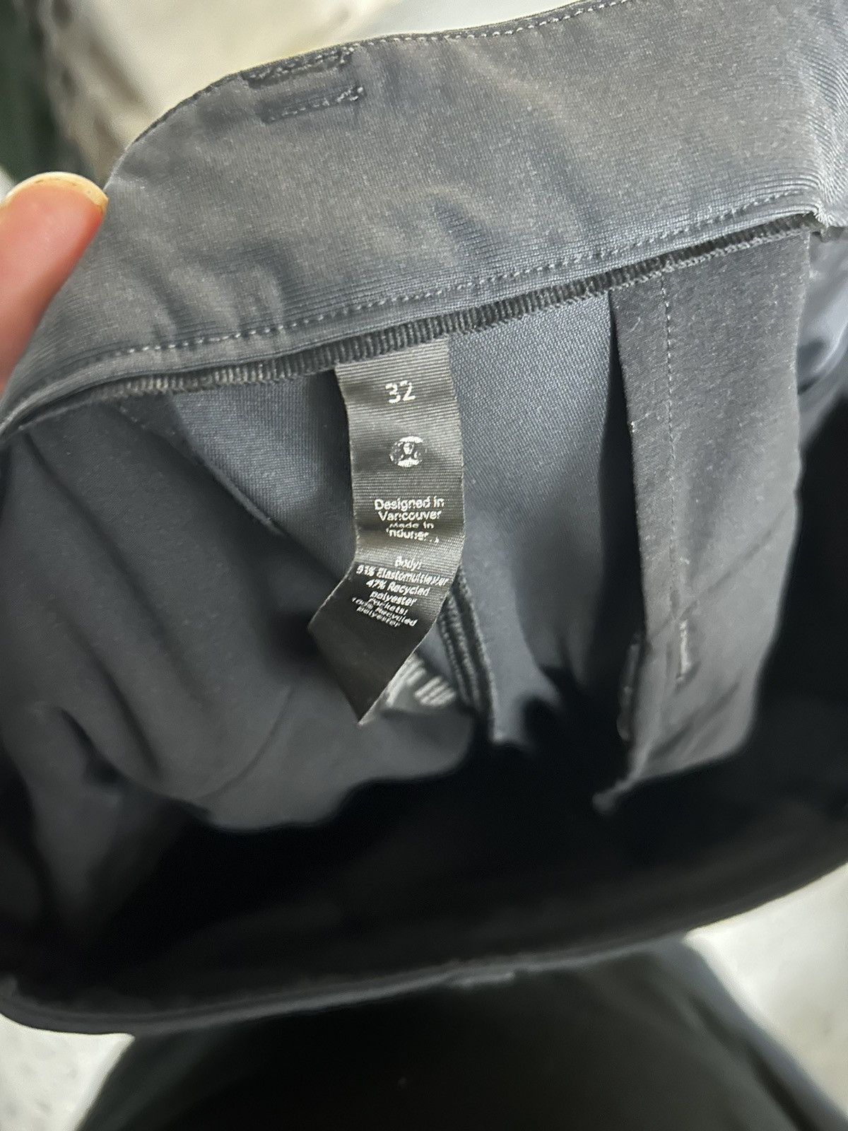 Lululemon Lululemon abc pants Size US 32 / EU 48 - 4 Thumbnail