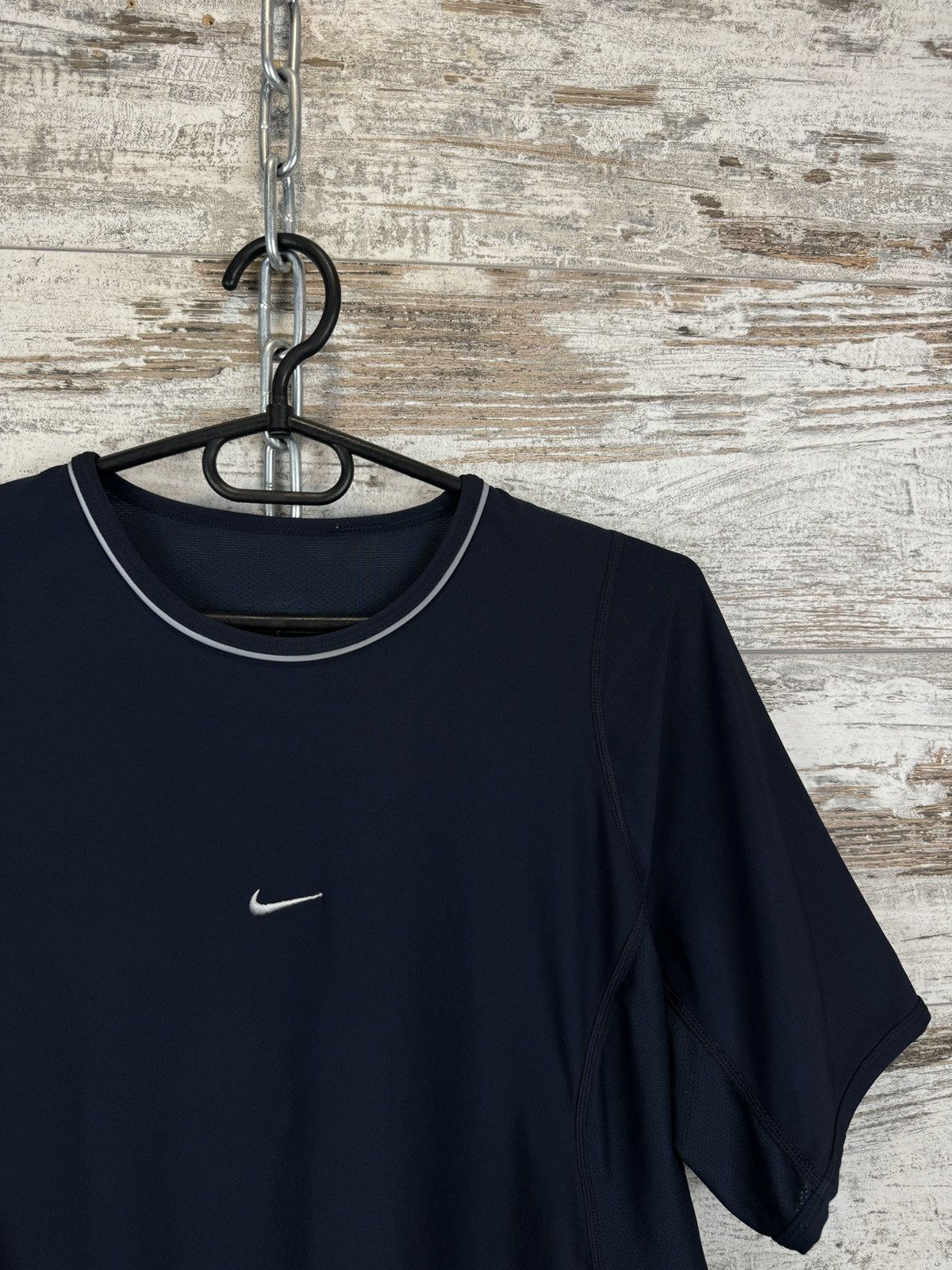 Nike Mens Vintage Nike centre swoosh T-shirt y2k drill tee Size US S / EU 44-46 / 1 - 2 Thumbnail