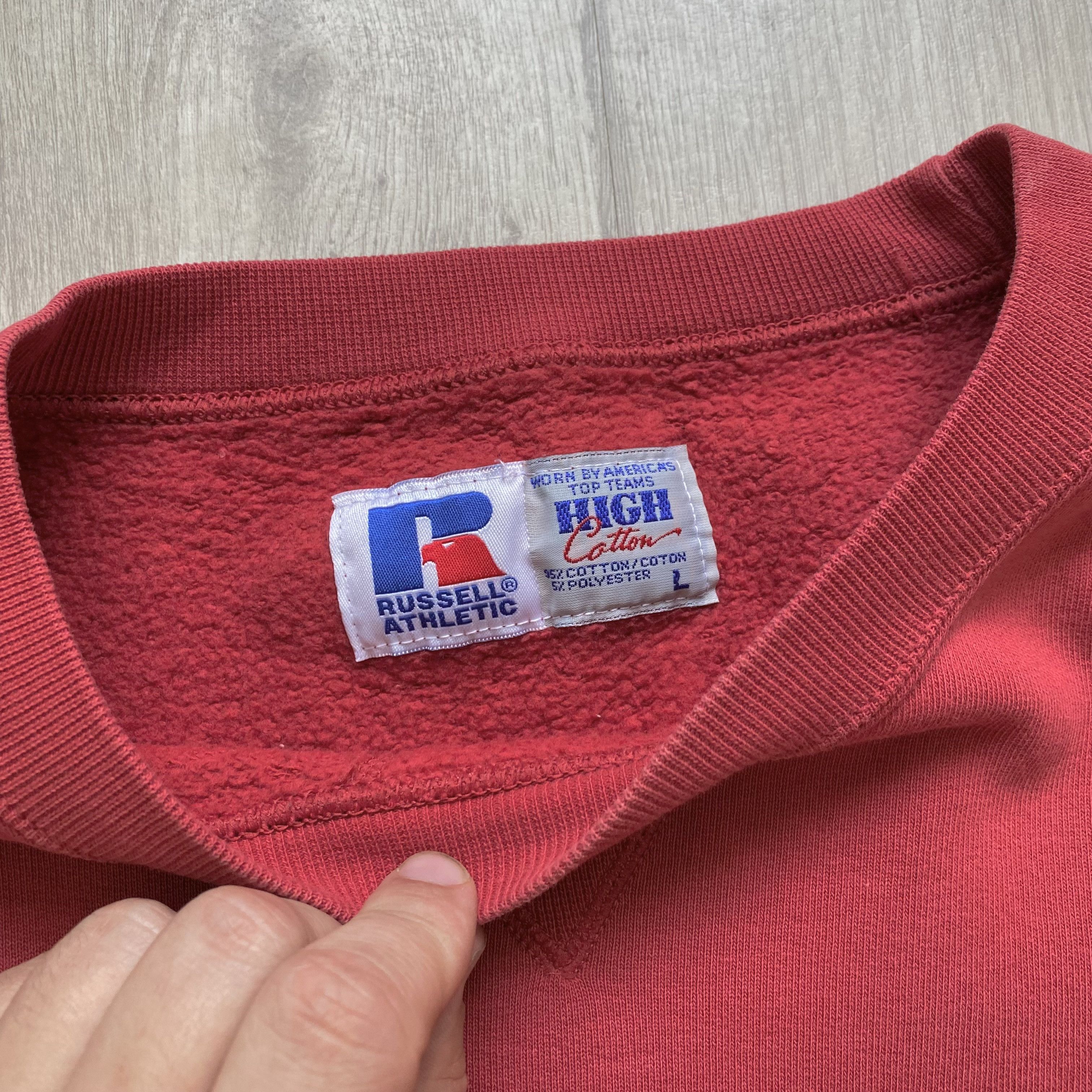 Russell Athletic Vintage 90s Russell Athletic Boxy Sweatshirt cropped Size US L / EU 52-54 / 3 - 5 Thumbnail