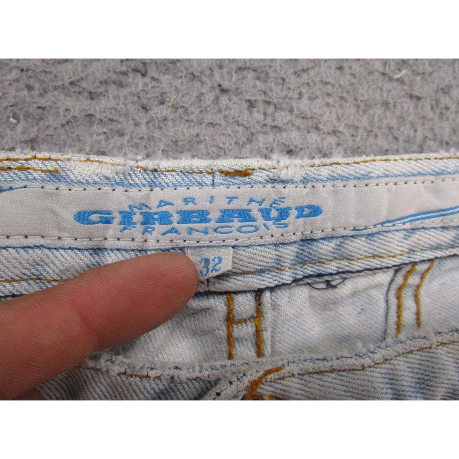 Vintage VINTAGE Girbaud 90s Light Wash High Rise Mom Jeans Size 32 Blue Denim 5-Pocket Womens Jeans Size 24" / US 00 / IT 34 - 6 Thumbnail