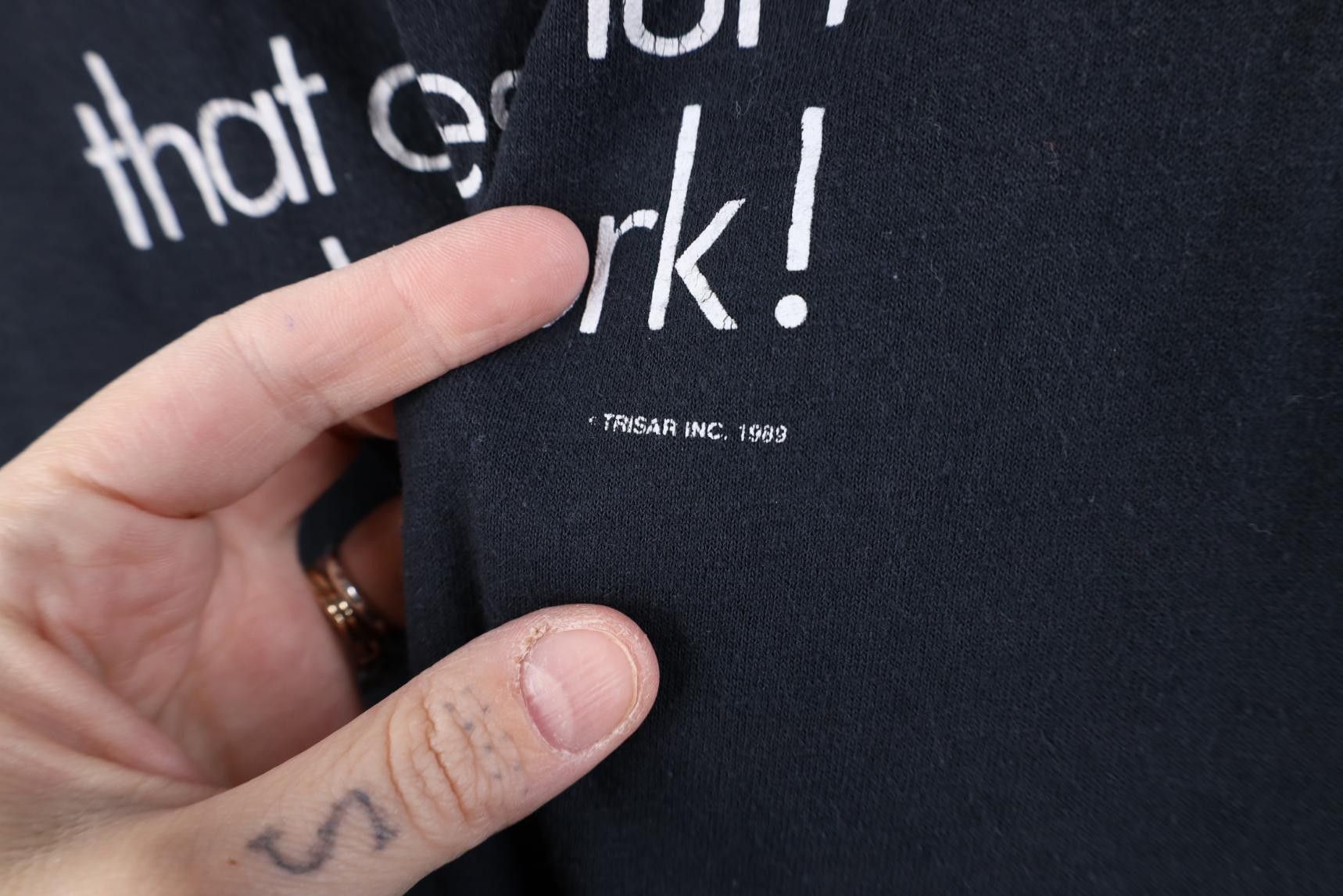 Vintage Vintage 80s At My Age That Doesn't Hurt Doesn't Work T-Shirt Size US L / EU 52-54 / 3 - 6 Thumbnail