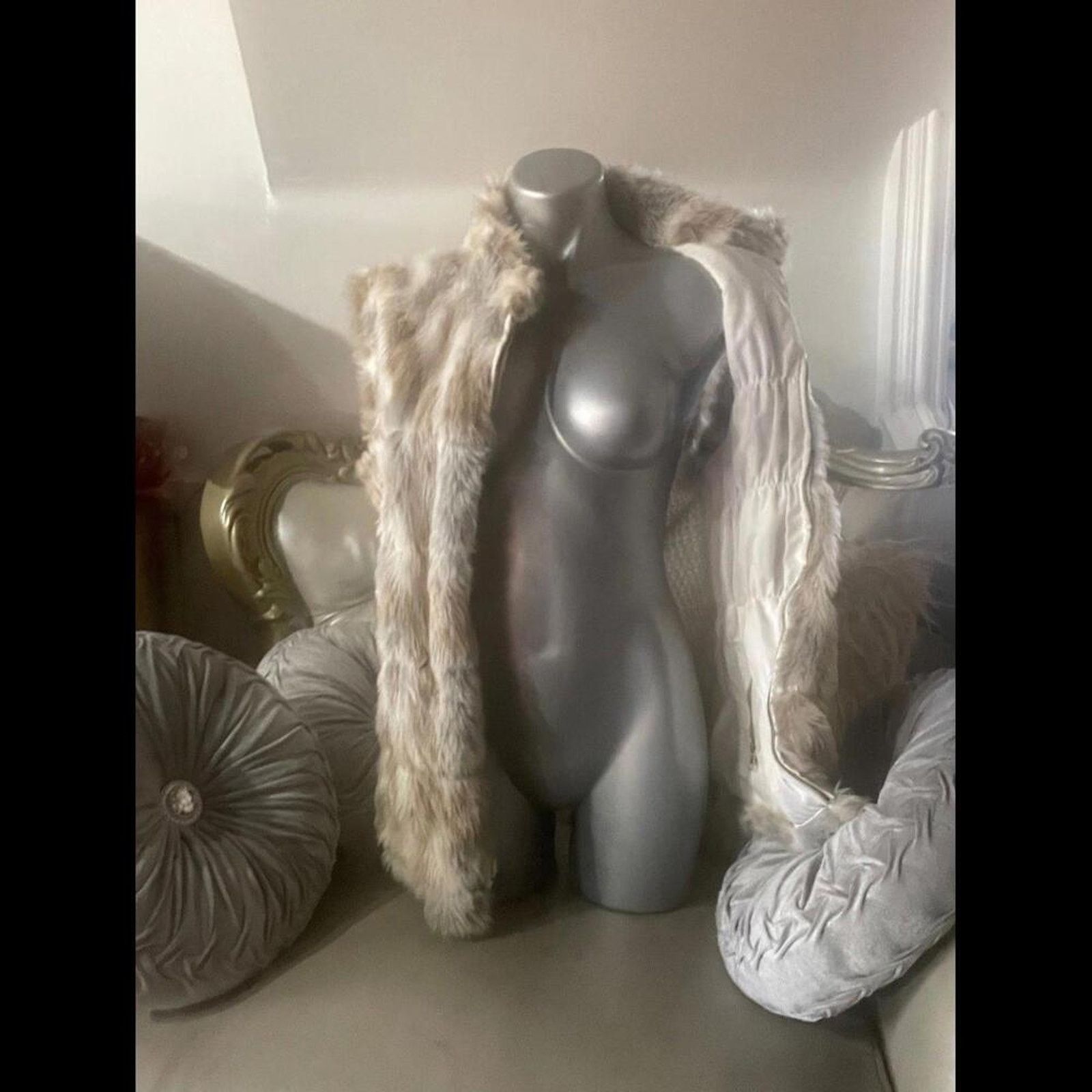Other vest Faux Fur reversible vest knit back Size M / US 6-8 / IT 42-44 - 2 Thumbnail