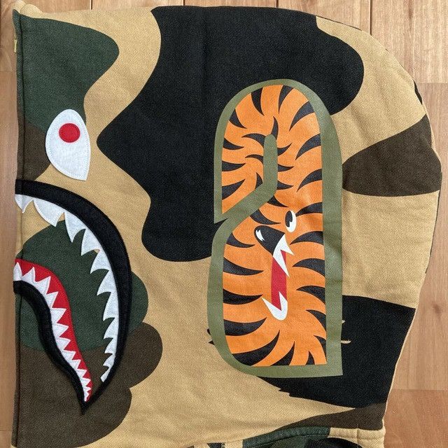 Bape BAPE Giant Shark full zip hoodie 1st camo yellow APE Size US M / EU 48-50 / 2 - 6 Thumbnail