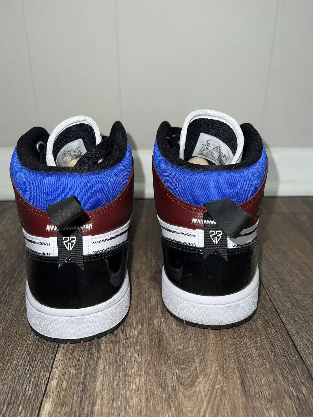 Nike Air Jordan 1 Mid SE Size US 9 / IT 39 - 2 Thumbnail