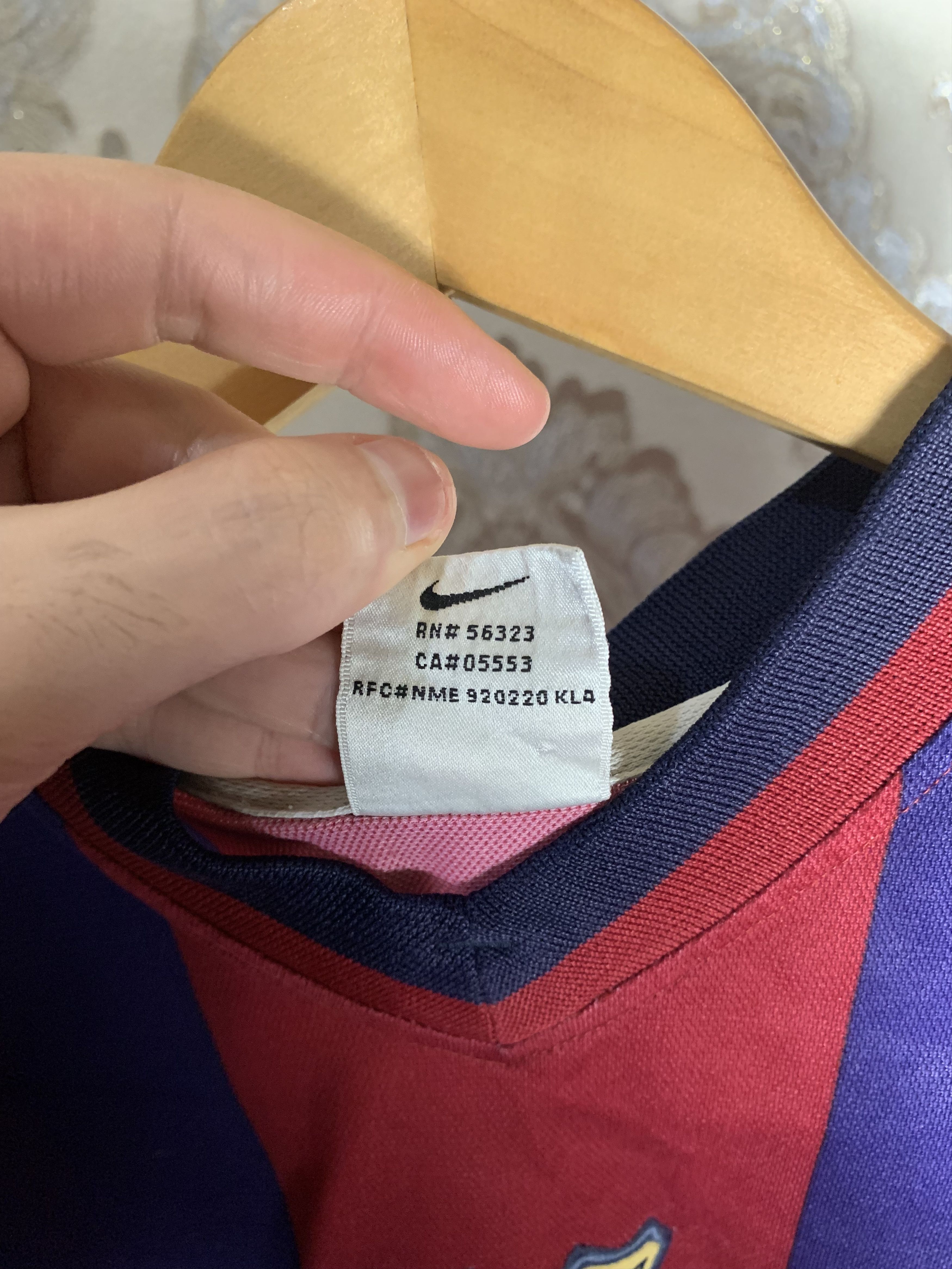 Nike VINTAGE NIKE FC BARCELONA SPAIN SOCCER JERSEY RETRO 90s Size US XS / EU 42 / 0 - 4 Thumbnail