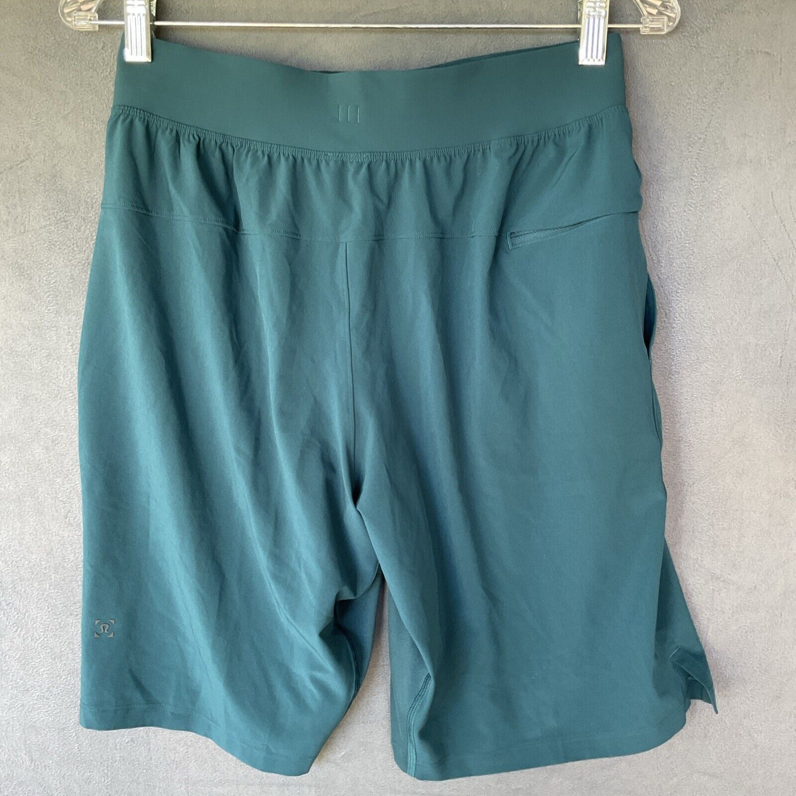 Lululemon Lululemon Men's Shorts Size Small Pull On Athletica Light Size US 27 - 5 Thumbnail