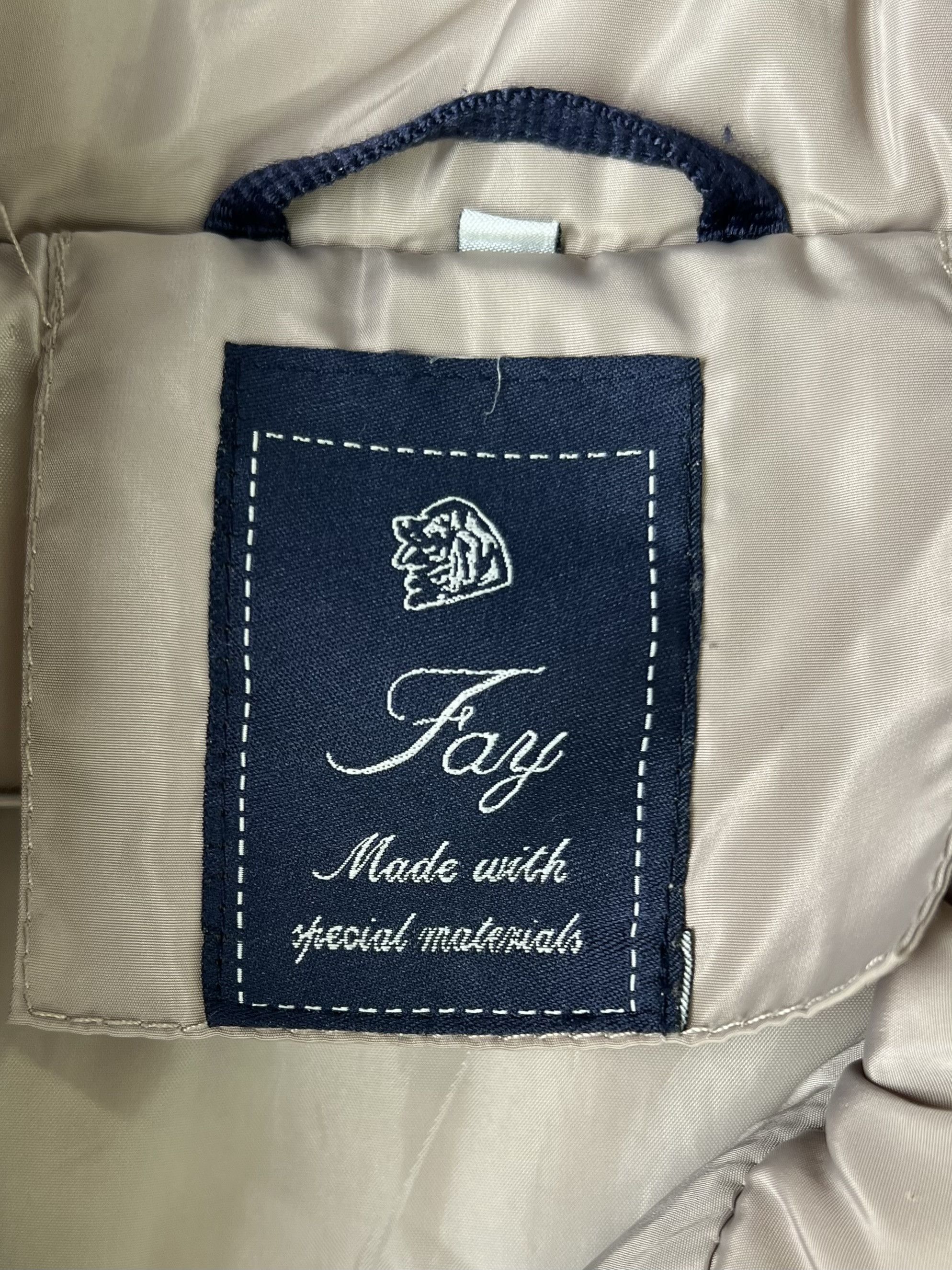 Fay FAY 3 GANCI PUFFER SHORT JACKET Size US M / EU 48-50 / 2 - 3 Thumbnail