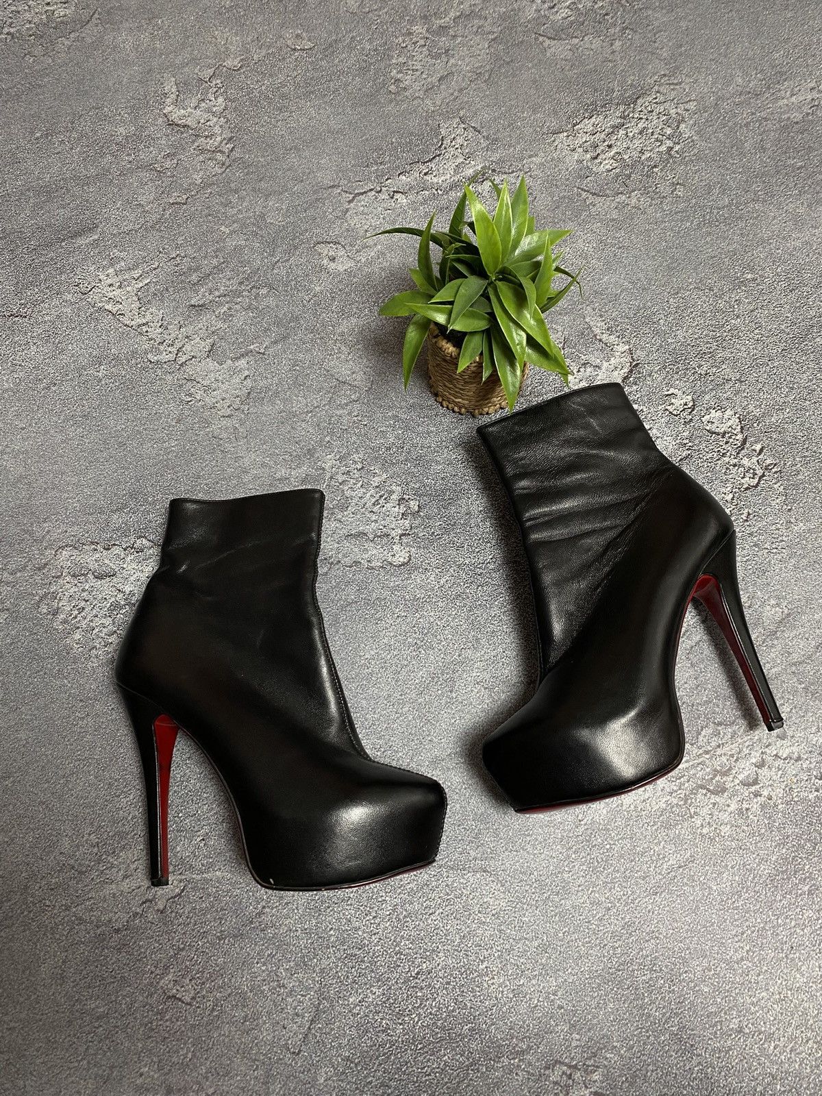 Christian Louboutin Christian louboutin womens boots Size US 8 / IT 38 - 1 Thumbnail