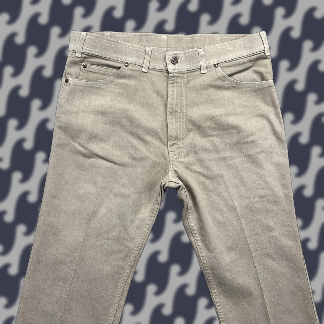 Levi's VINTAGE Levi's Pants Mens 38x32 Khaki 5-Pocket Relaxed Straight Leg USA 90s 80s Chino Stretch Casual Size US 38 / EU 54 - 1 Thumbnail