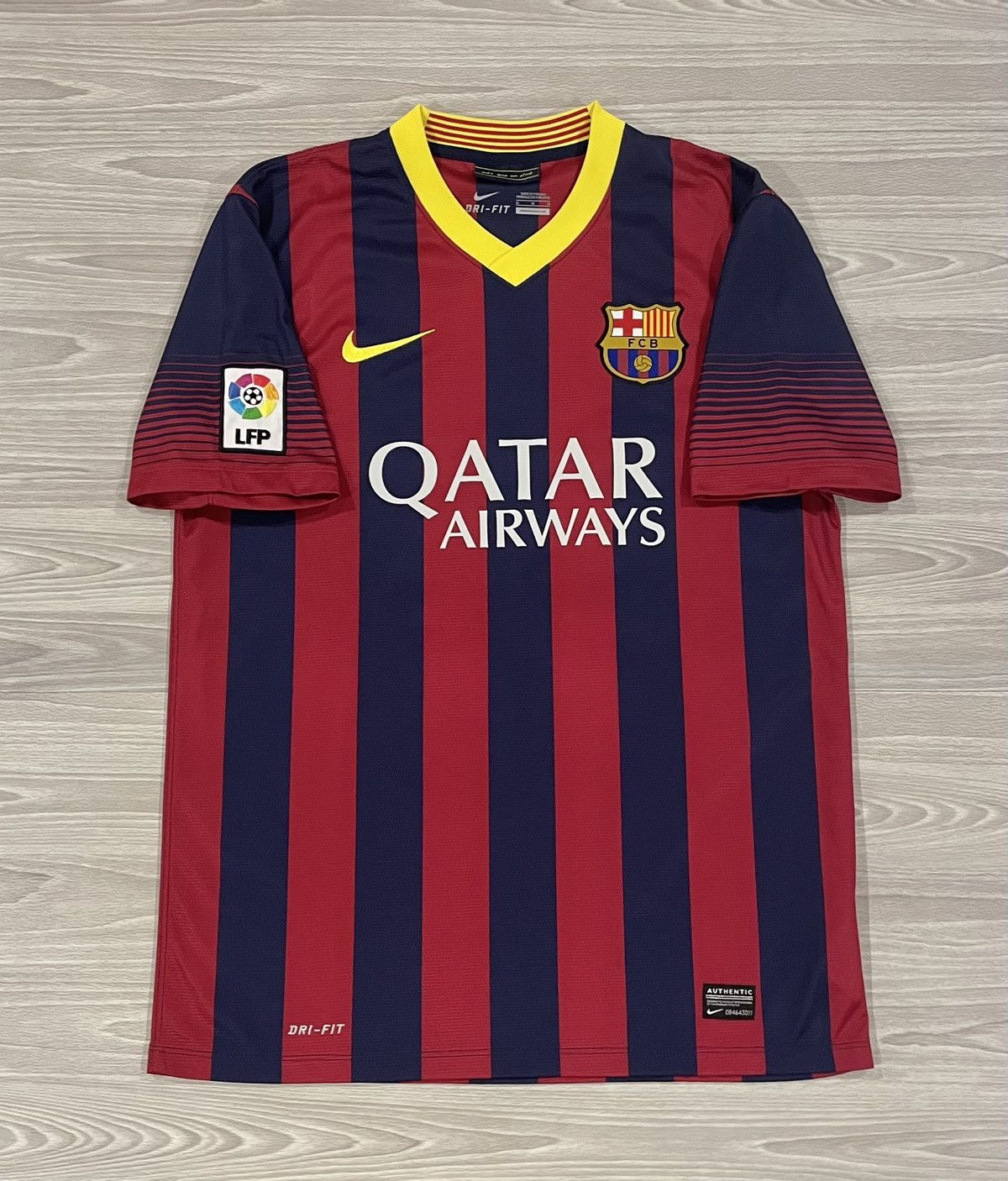 Nike Nike 2013/14 Barcelona Alex Song Soccer Jersey Men’s Medium Size US M / EU 48-50 / 2 - 4 Thumbnail