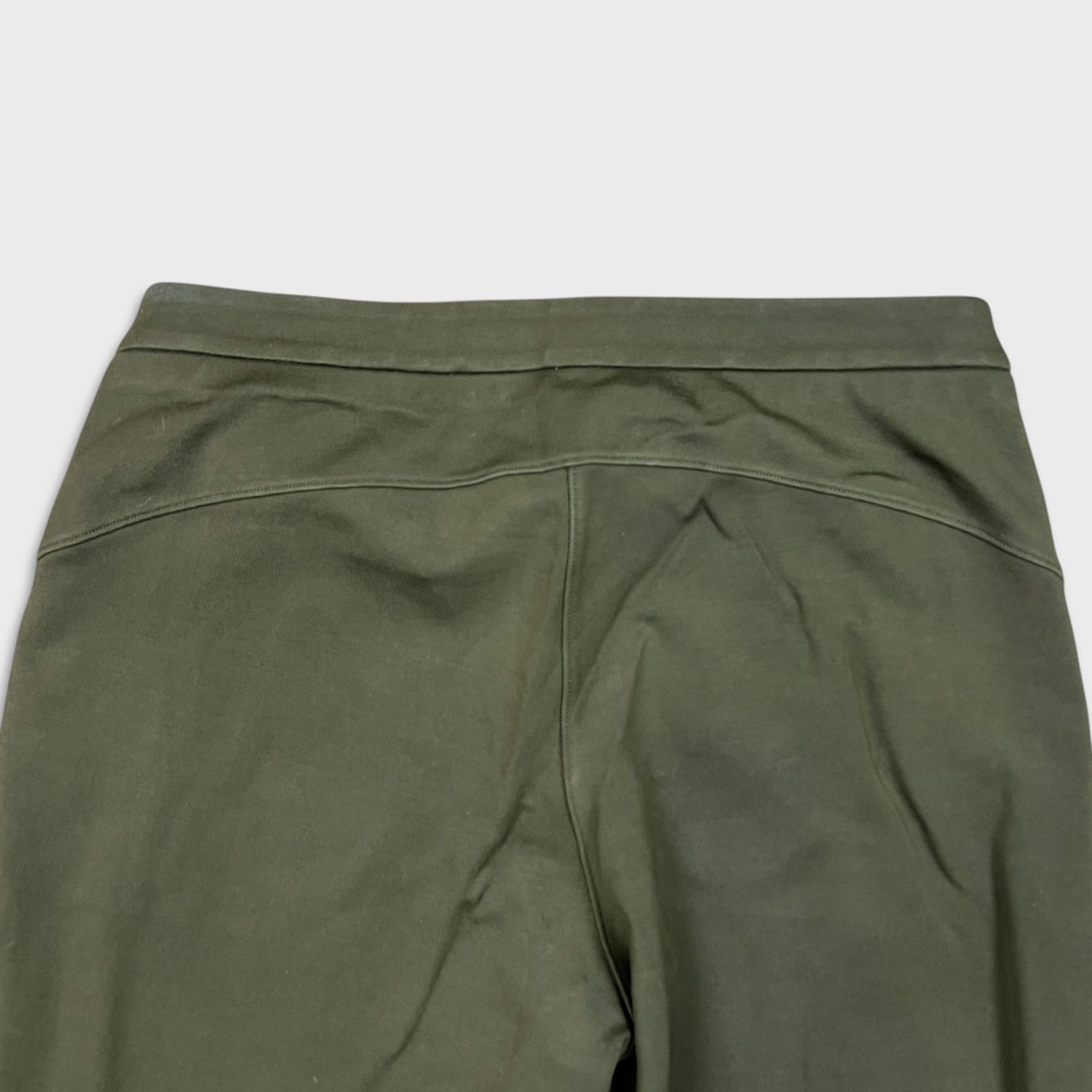 Lululemon Lululemon On The Move Pant Ponte sz 6 Athletic Casual Travel Size 28" / US 6 / IT 42 - 7 Thumbnail