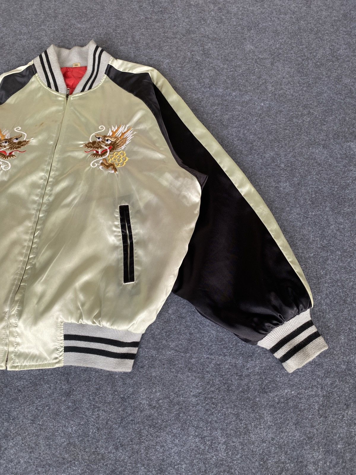 Japanese Brand Vintage sukajan souvenir dragon jacket Size US L / EU 52-54 / 3 - 7 Thumbnail