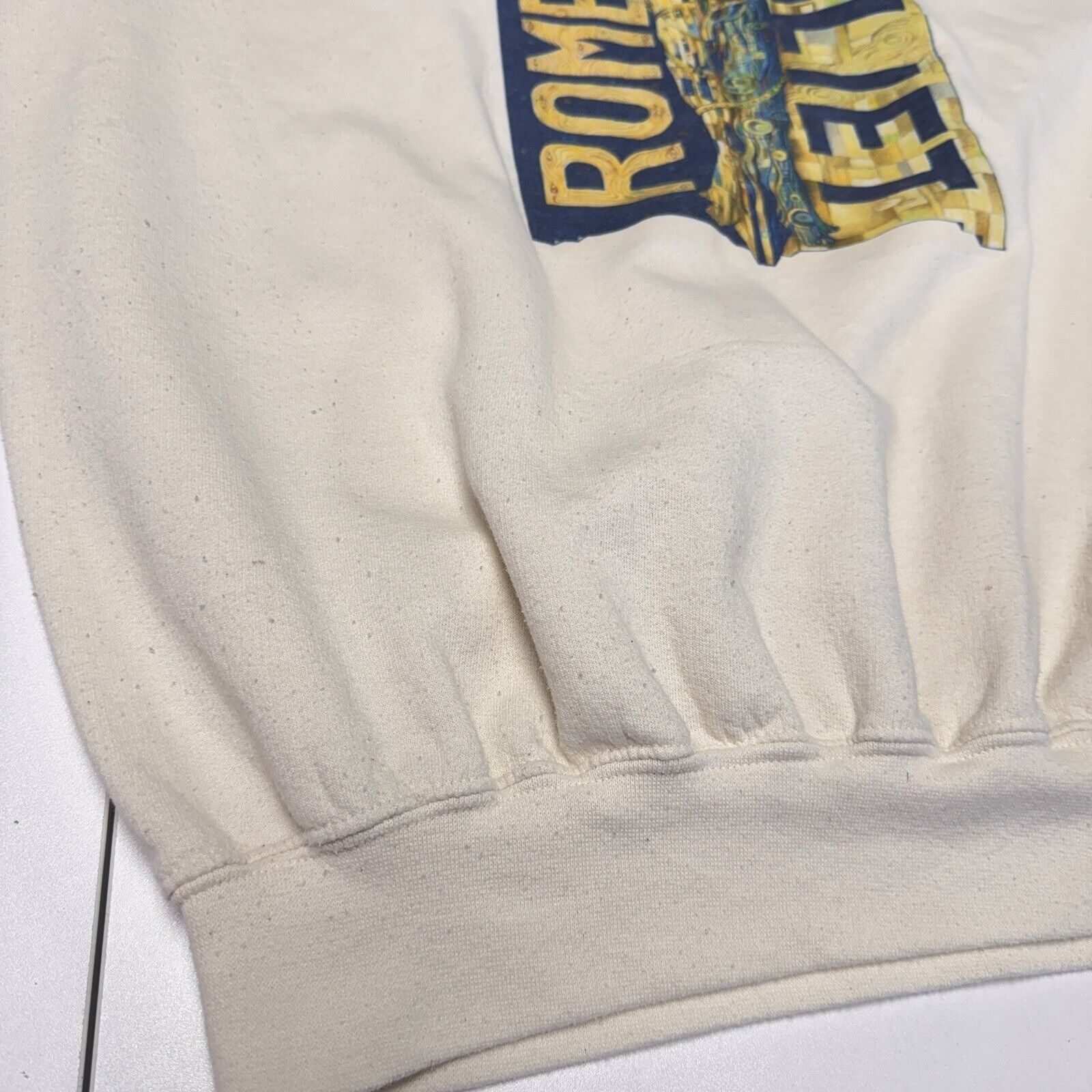 Vintage Vintage Romeo & Juliet Sweatshirt Adult Large White Crew Nec Size US L / EU 52-54 / 3 - 6 Thumbnail