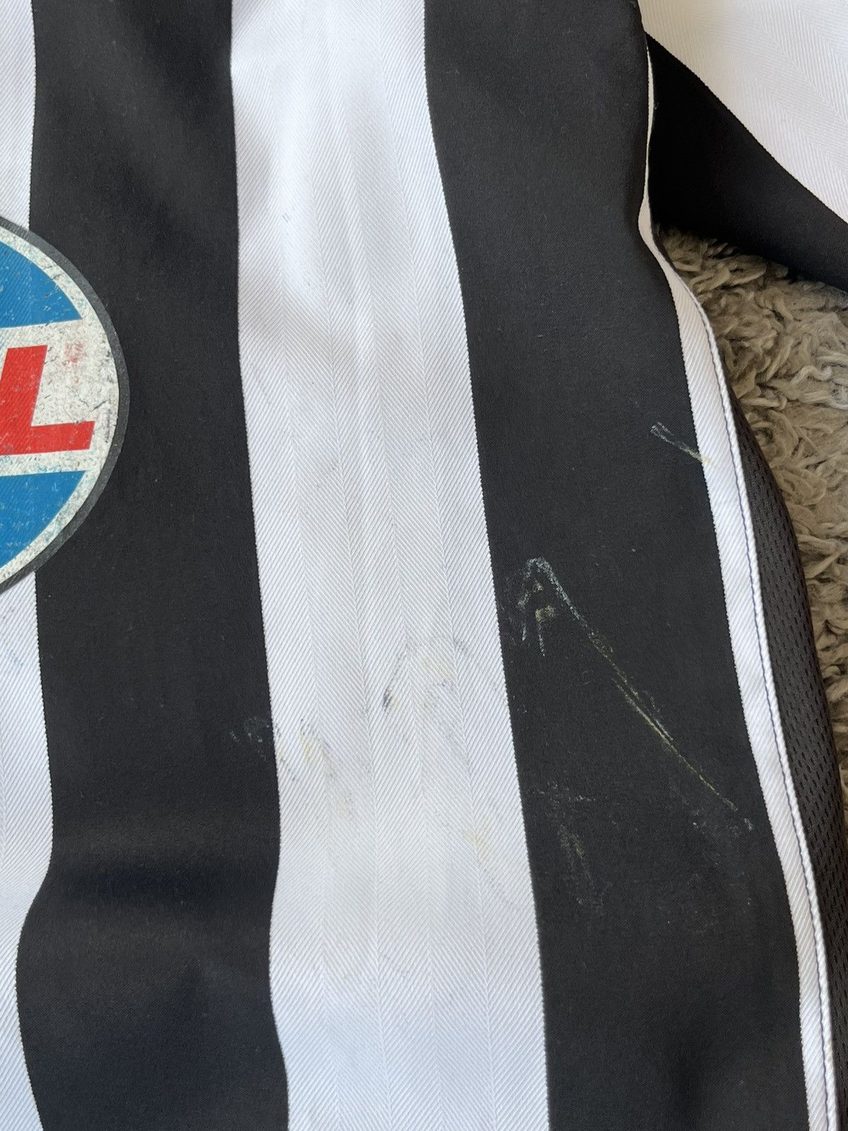 Nike Vintage Soccer Jersey Juventus 2005-2006 Veira❗️ Size US L / EU 52-54 / 3 - 4 Thumbnail