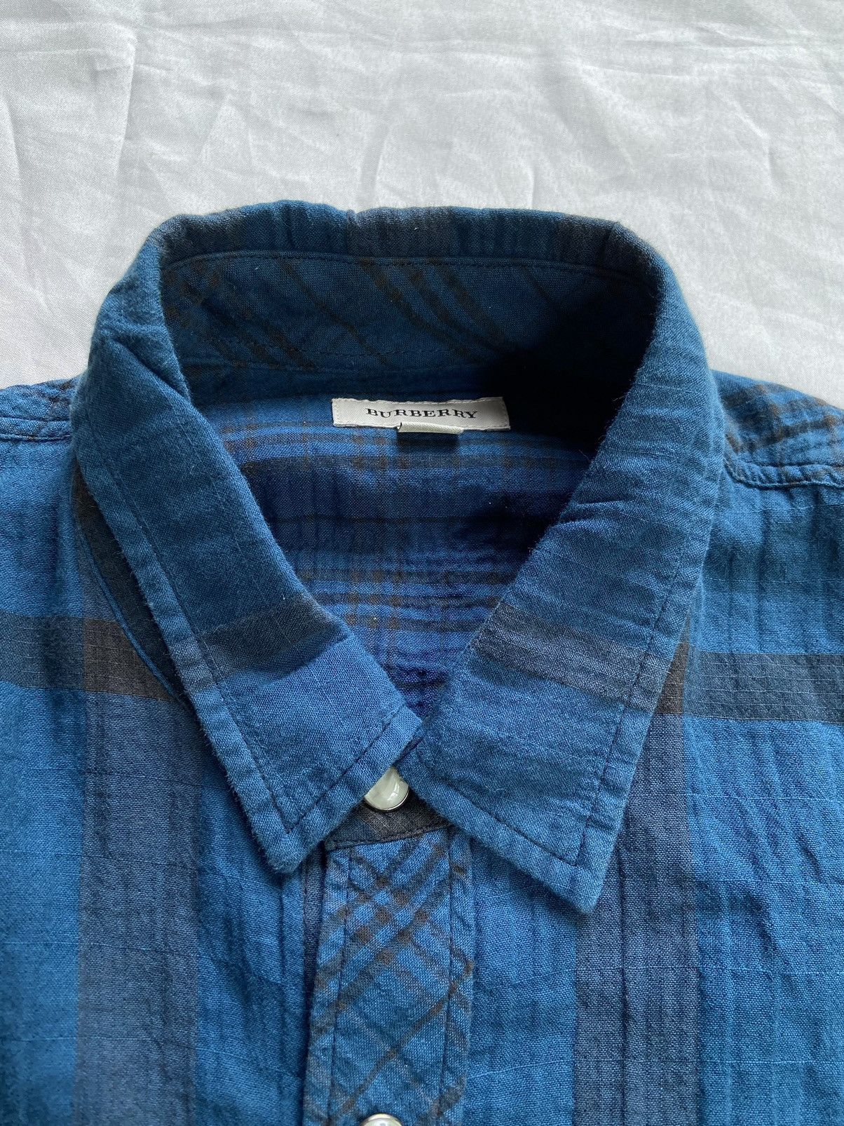 Burberry BURBERRY CASUAL PLAID BUTTON DOWN SHIRT Size US M / EU 48-50 / 2 - 8 Thumbnail