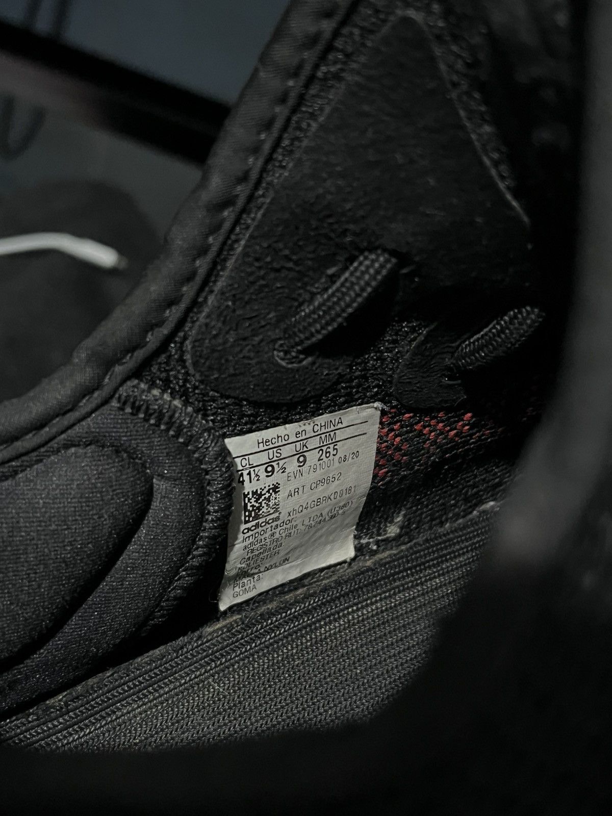 Adidas Adidas Yeezy 350 v2 Bred Size US 9.5 / EU 42-43 - 8 Thumbnail