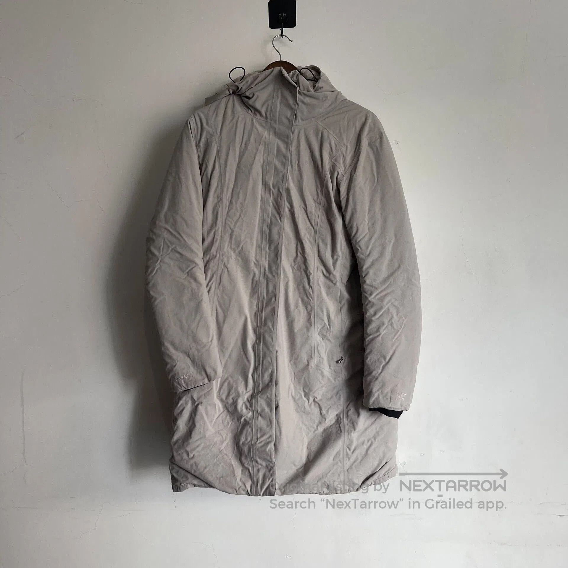 Arc'teryx Arcteryx Women's Centrale Parka Jacket. Size M / US 6-8 / IT 42-44 - 1 Thumbnail
