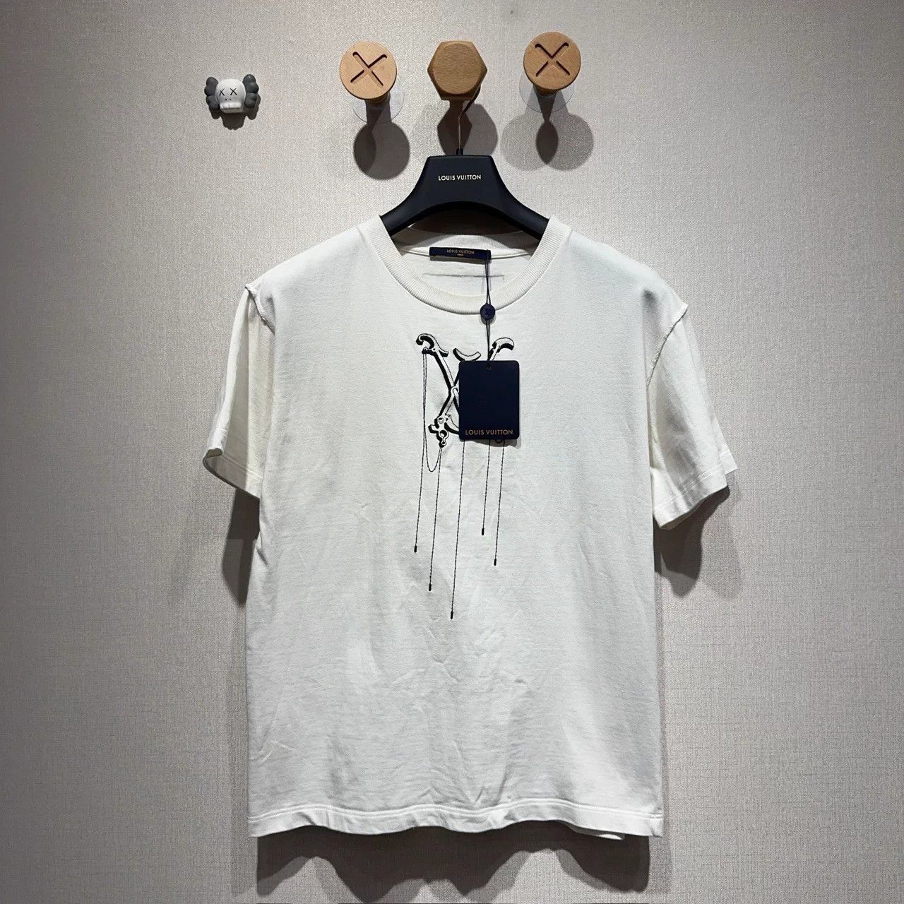 Louis Vuitton LV Water Drop Embroidered Logo SS S 98 New Size US S / EU 44-46 / 1 - 1 Thumbnail