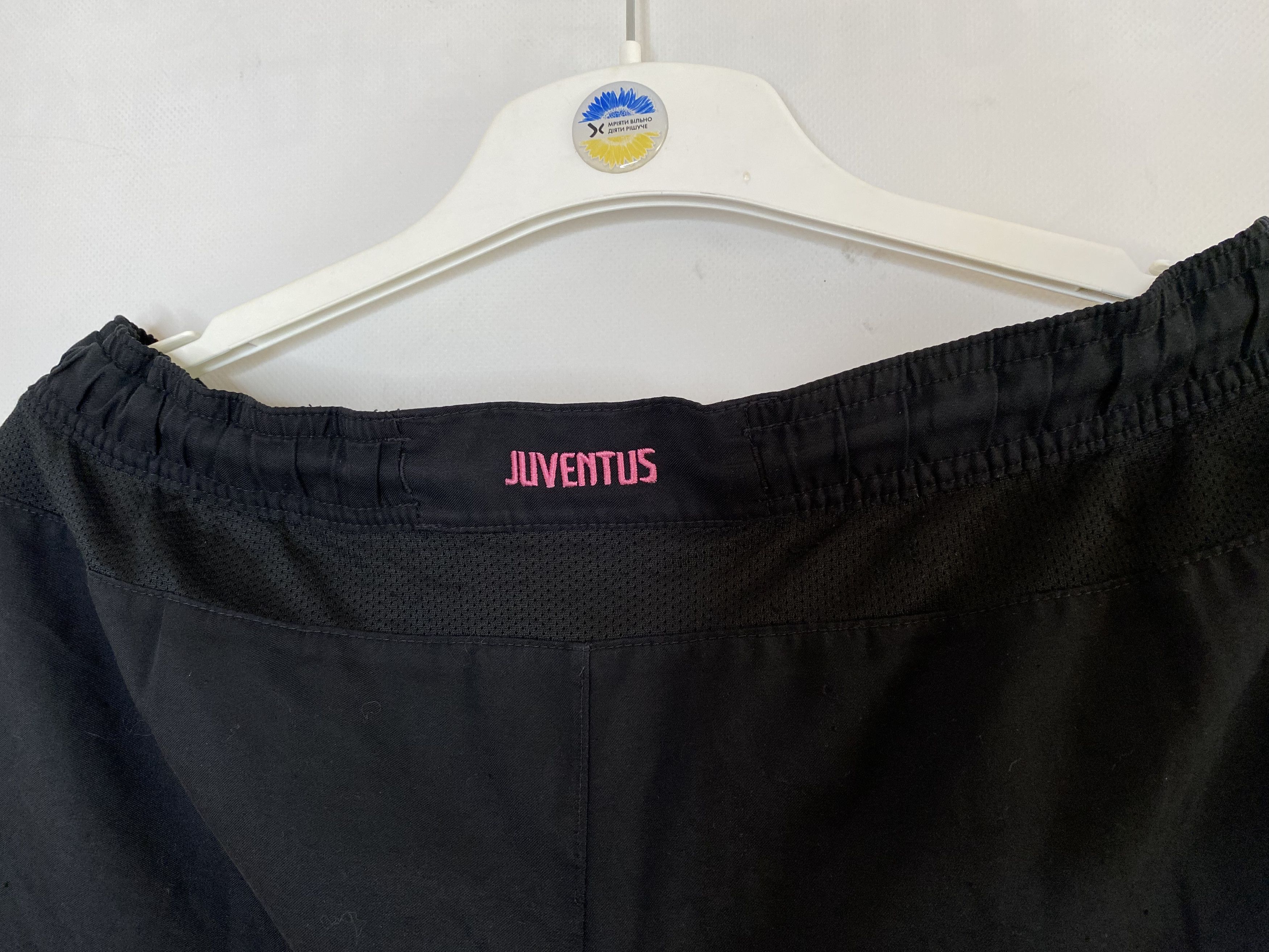 Nike JUVENTUS 2012 2013 THIRD FOOTBALL SOCCER SHORTS NIKE Size US 36 / EU 52 - 3 Thumbnail