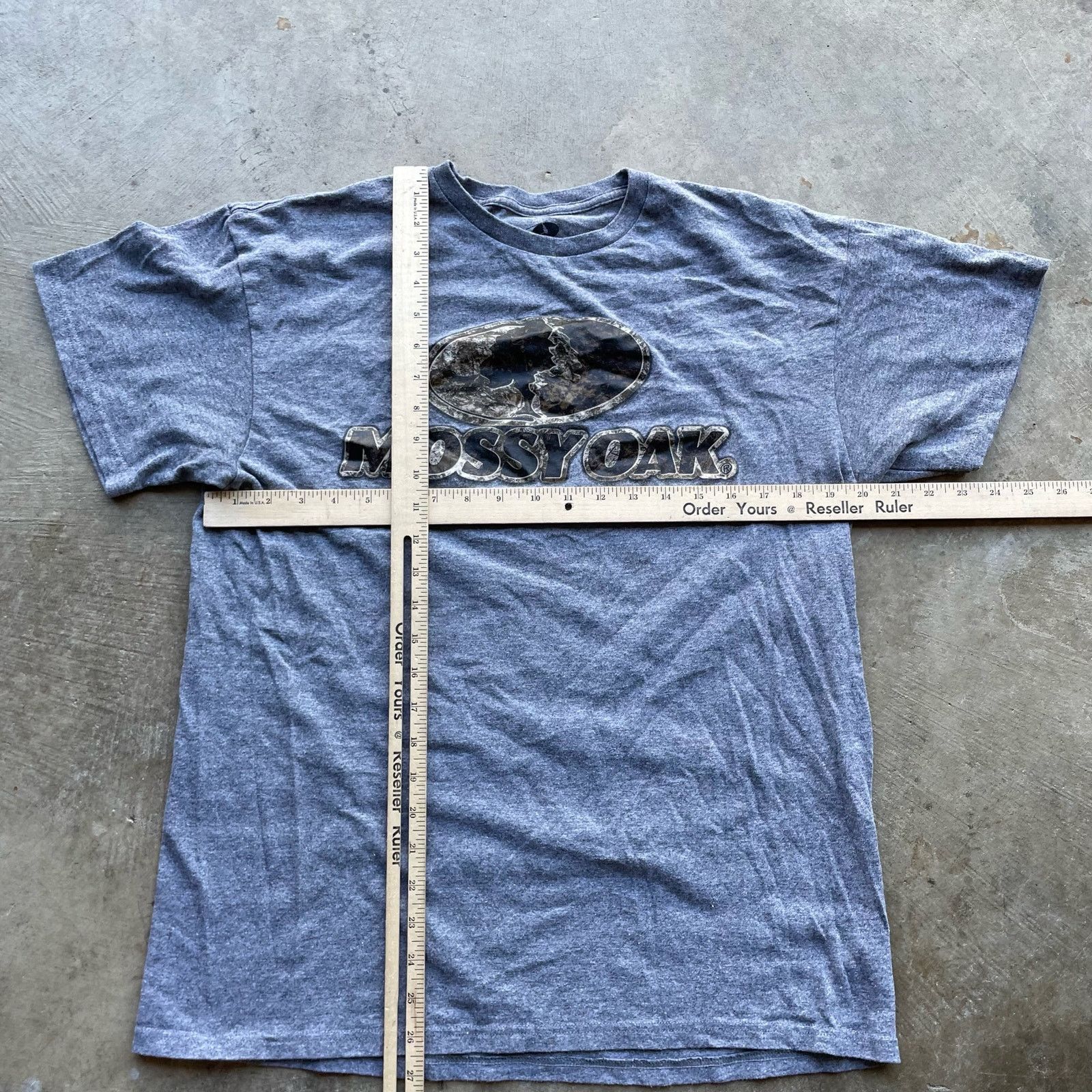 Vintage MOSSY OAK CAMO GRAY TEE SHIRT ESSENTIAL SIZE LARGE Size US L / EU 52-54 / 3 - 5 Thumbnail