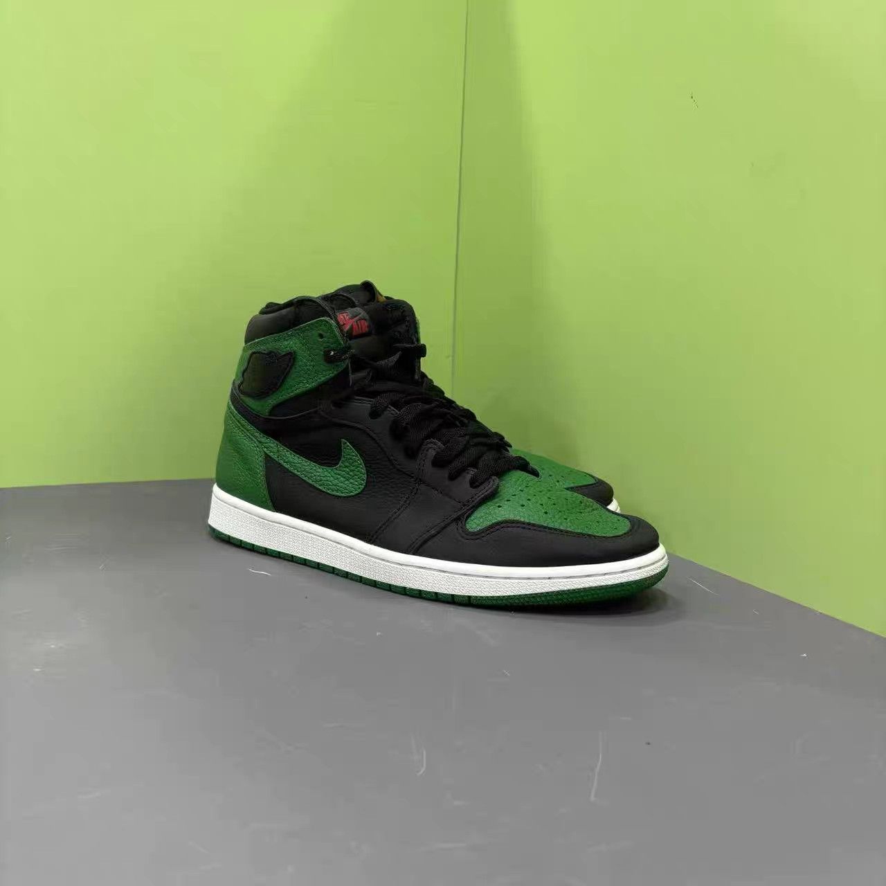 Jordan Brand Air Jordan 1 Sneakers K15 Size US 10 / EU 43 - 3 Thumbnail