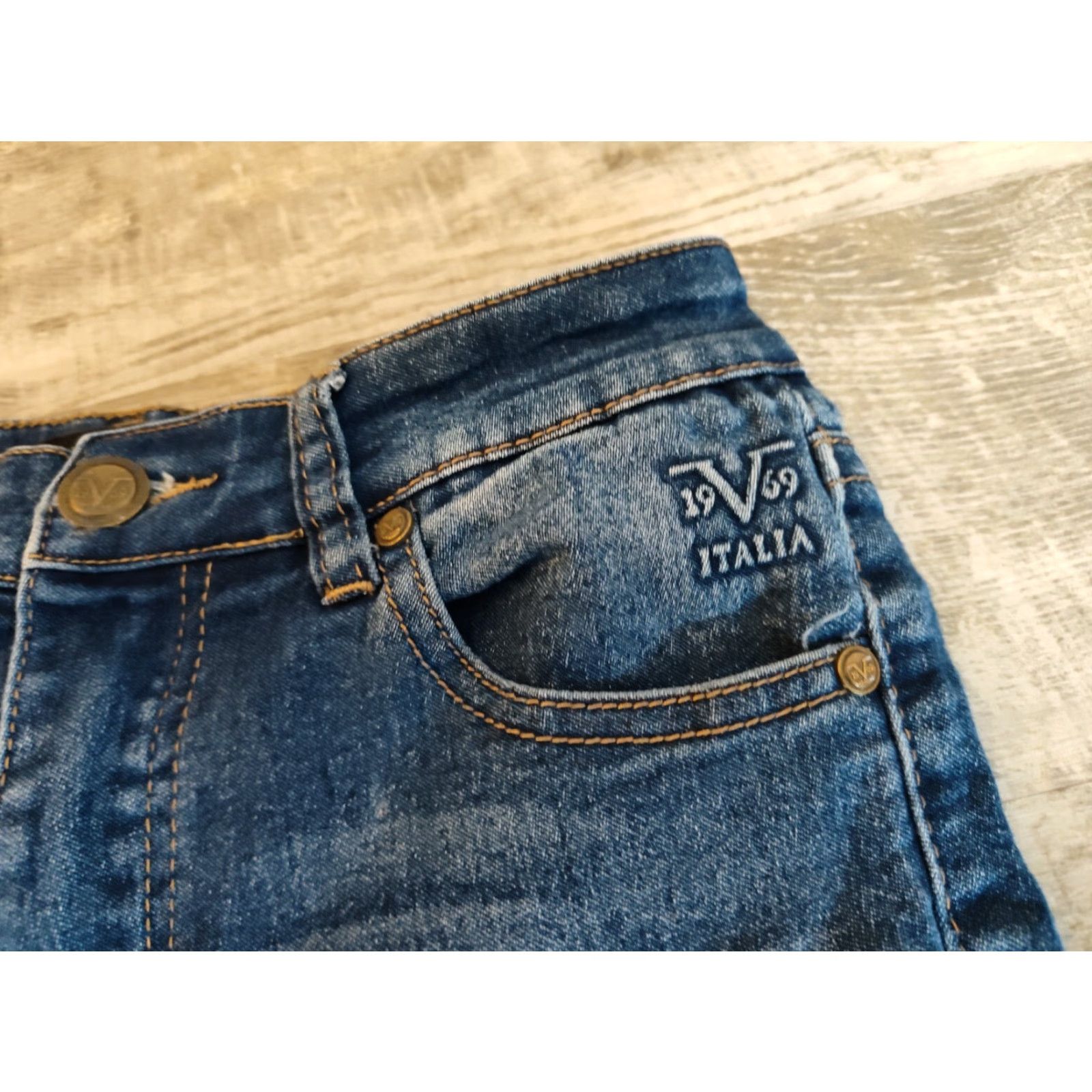 Versace Versace V1969 Italia Abbigliamento Sportivo SRL Jeans Womens 28 Blue Denim Slim Skinny Stretch Zipper Logo 31 In Inseam Vintage No Mens Womens Size 28" / US 6 / IT 42 - 6 Thumbnail