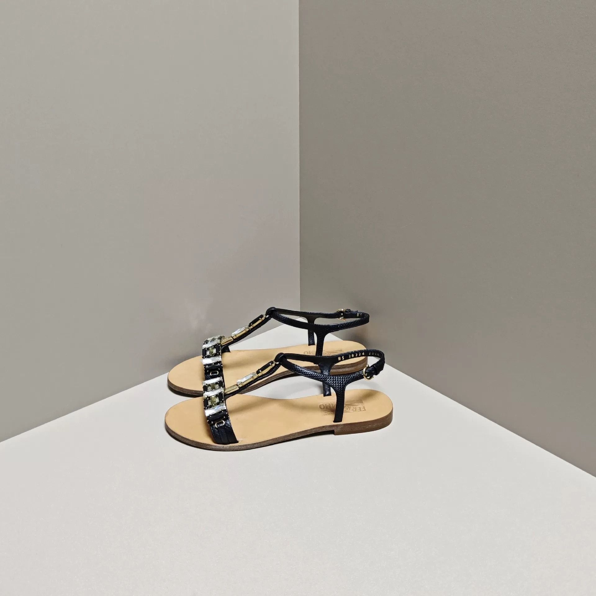 Salvatore Ferragamo Salvatore Ferragamo Sandals us_6 Women Size US 6 / IT 36 - 1 Thumbnail
