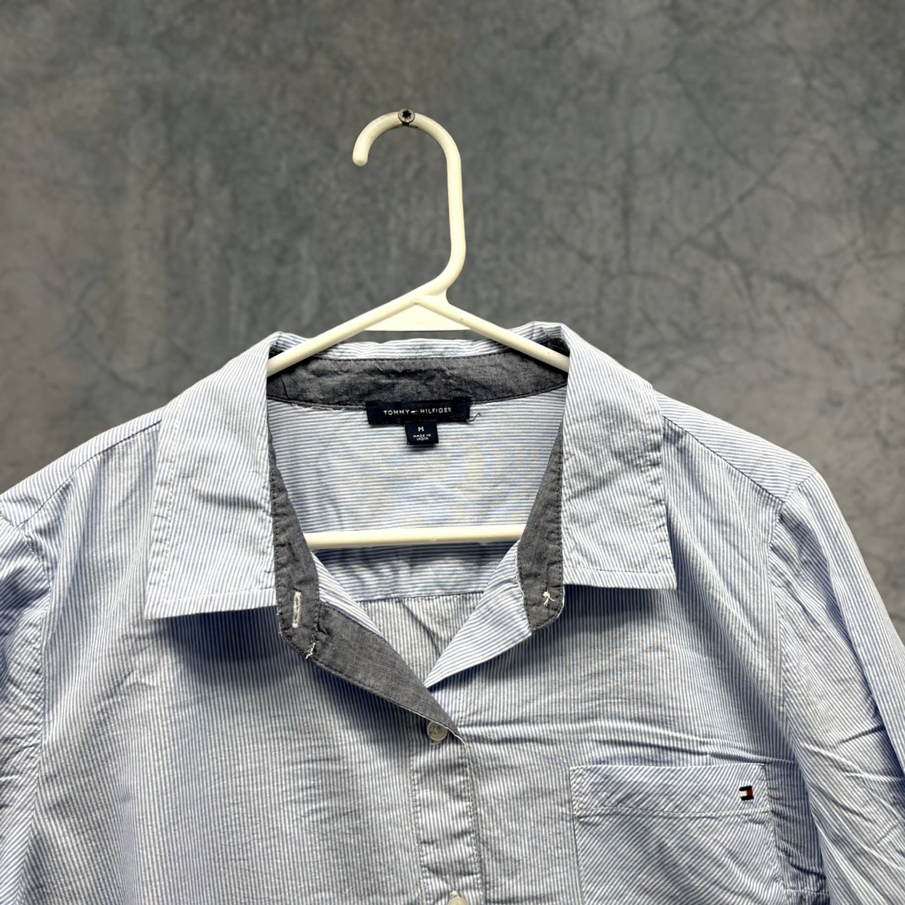 Tommy Hilfiger Tommy Hilfiger Shirt Women Medium Blue Striped Button-Up Collared Casual Preppy Size M / US 6-8 / IT 42-44 - 1 Thumbnail