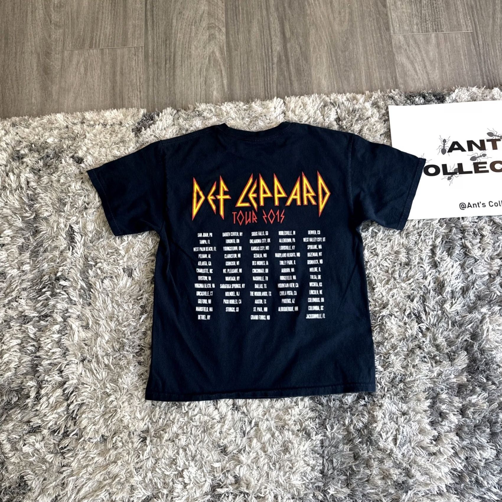 Vintage VTG 00’s Def Leppard Band Concert Rock Tour 2015 Navy Blue Shirt Men’s Size L Size US L / EU 52-54 / 3 - 6 Thumbnail