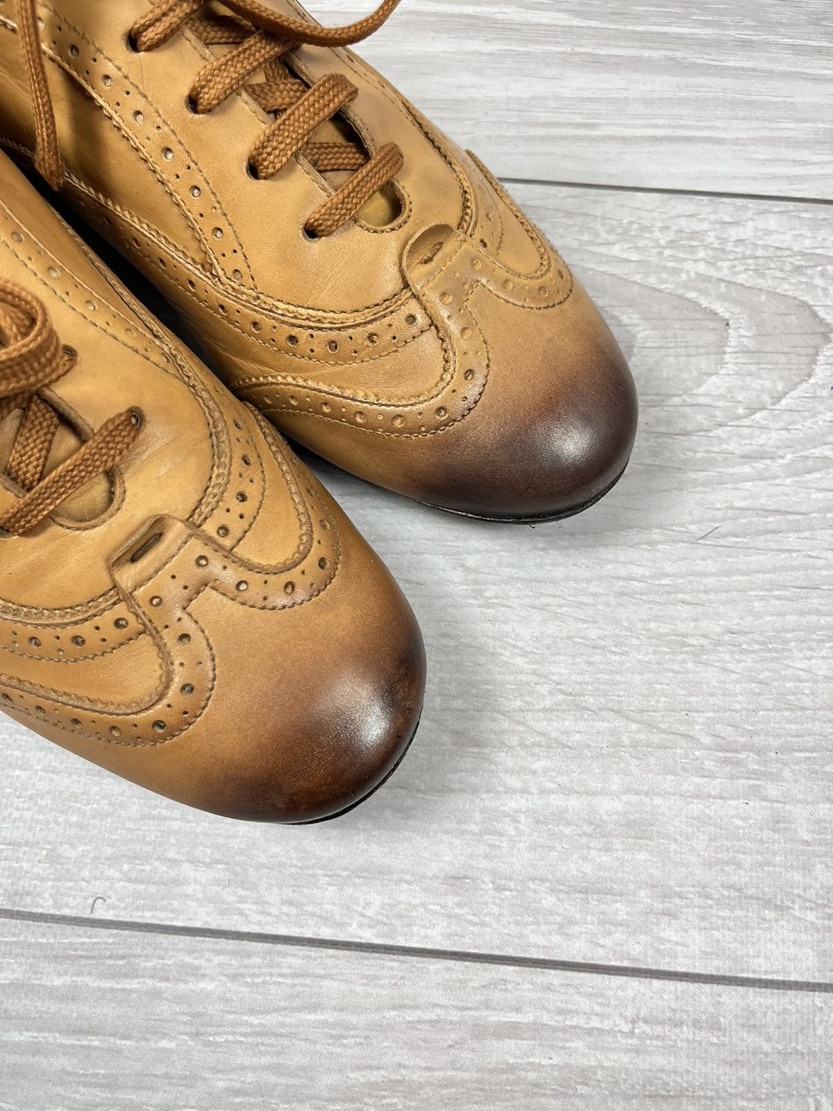 Louis Vuitton Louis Vuitton Baskets Camel Leather Brogues Shoes 9 us Size US 9 / EU 42 - 9 Thumbnail