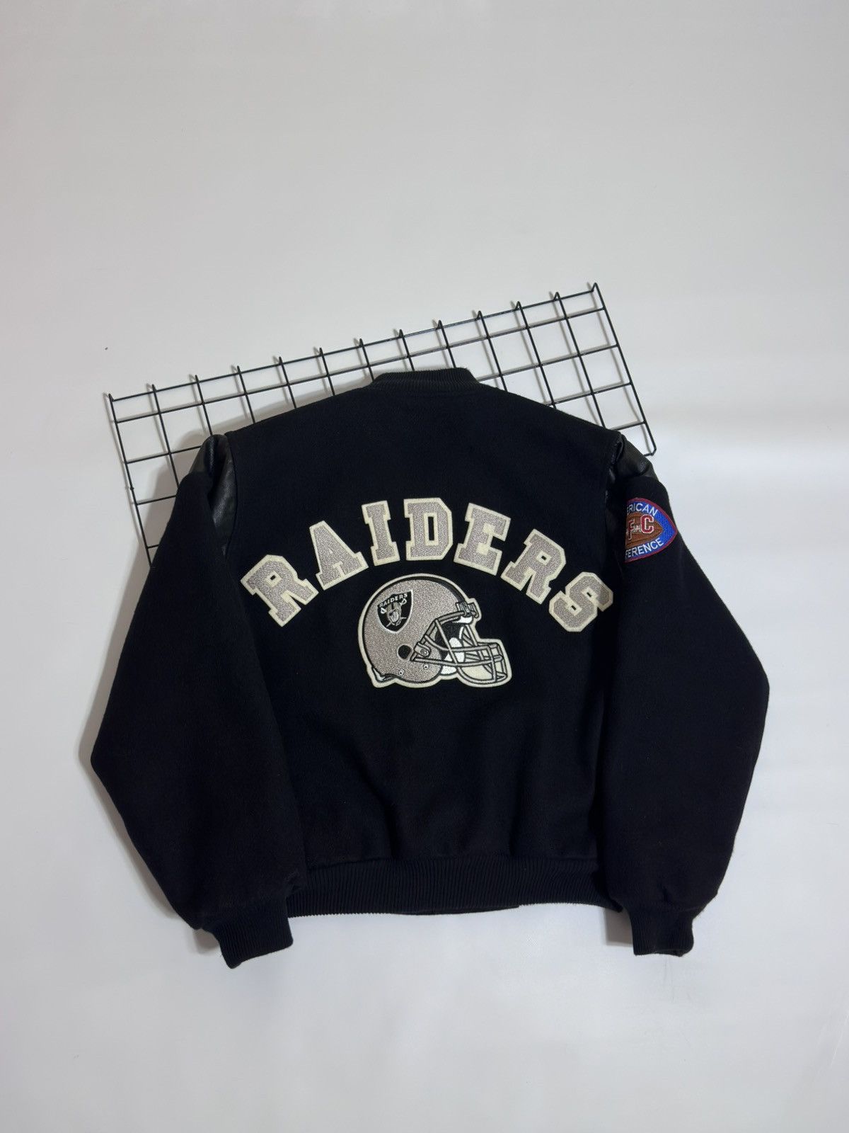 NFL Vintage 90 Raiders Chalk Line Wool Varsity Jacket USA Size M Size US M / EU 48-50 / 2 - 1 Thumbnail