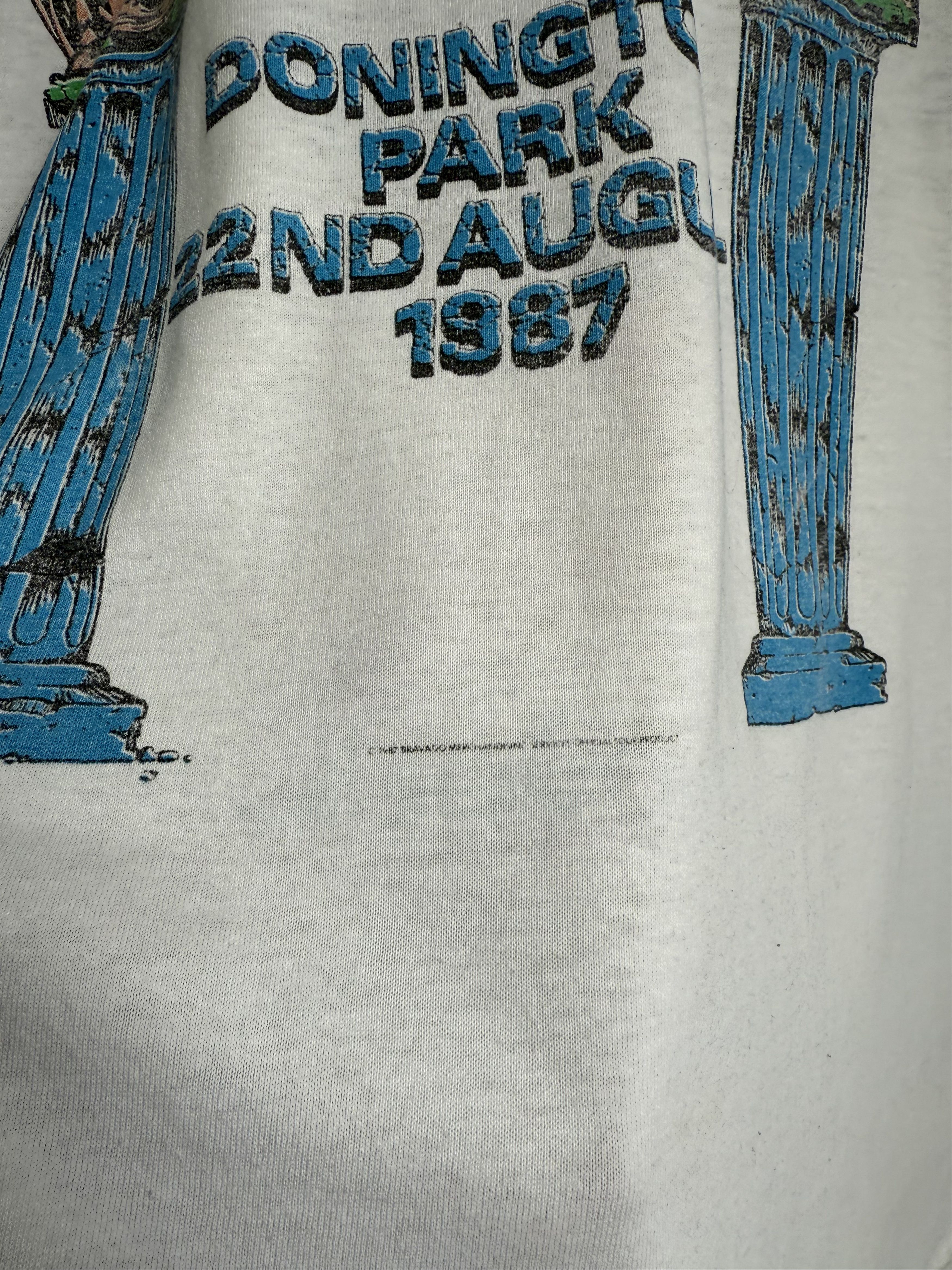 Band Tees Vintage 1987 Monsters of Rock Bon Jovi long sleeve t-shirt Size US L / EU 52-54 / 3 - 11 Thumbnail
