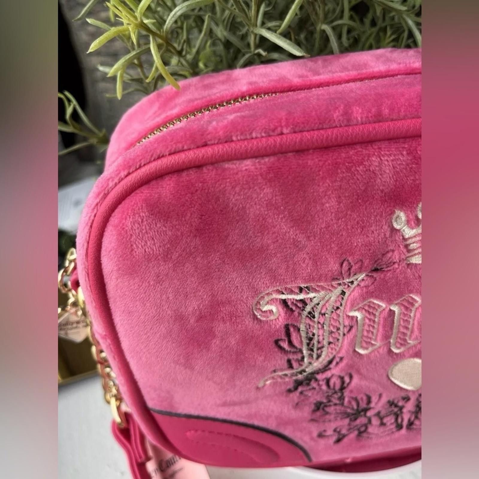 Juicy Couture Jeans Juicy Couture Velour Heritage Free Love Crossbody Bag Size ONE SIZE - 3 Thumbnail