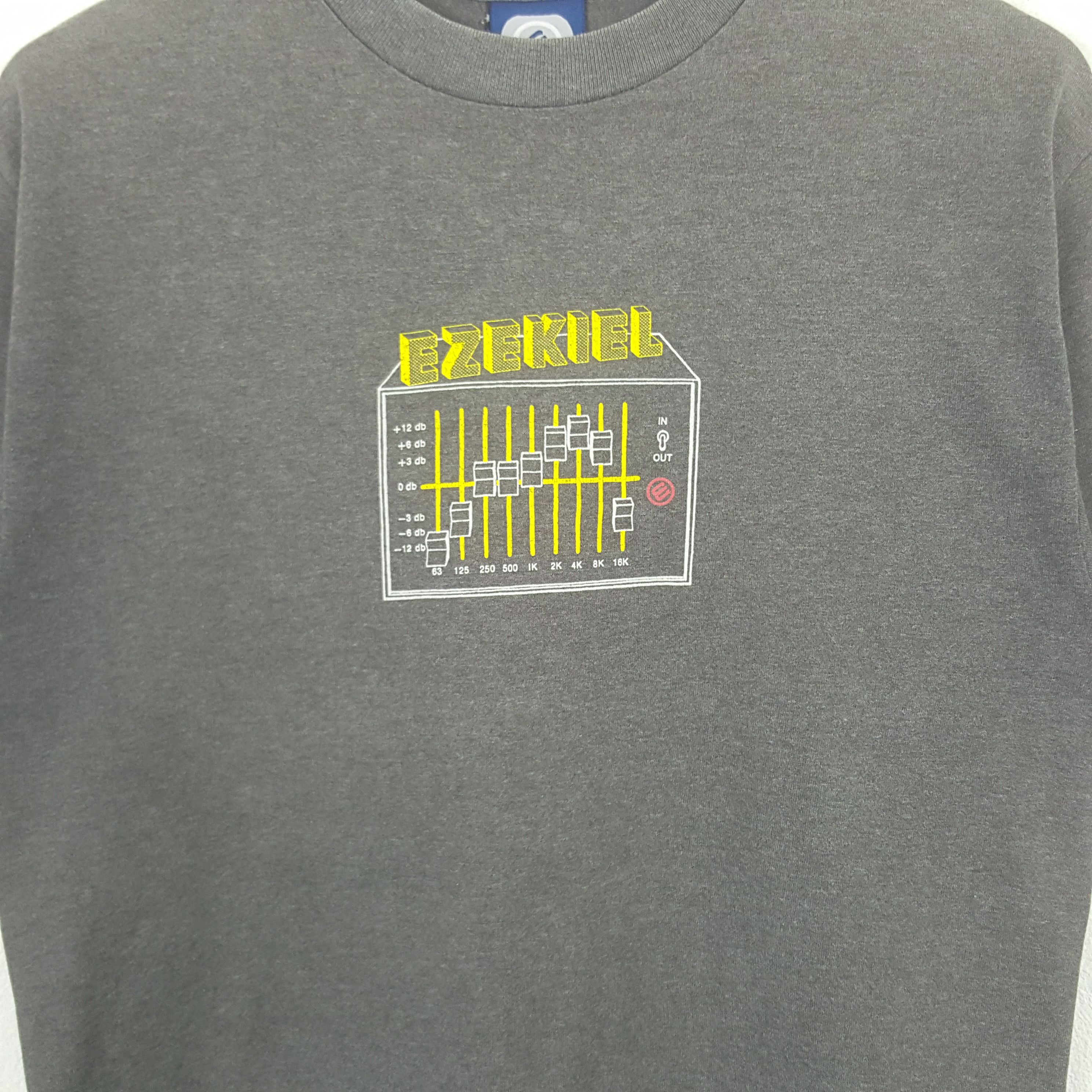 Ezekiel Vintage Ezekiel American Skateboard Tshirt RR26 Size US M / EU 48-50 / 2 - 2 Thumbnail