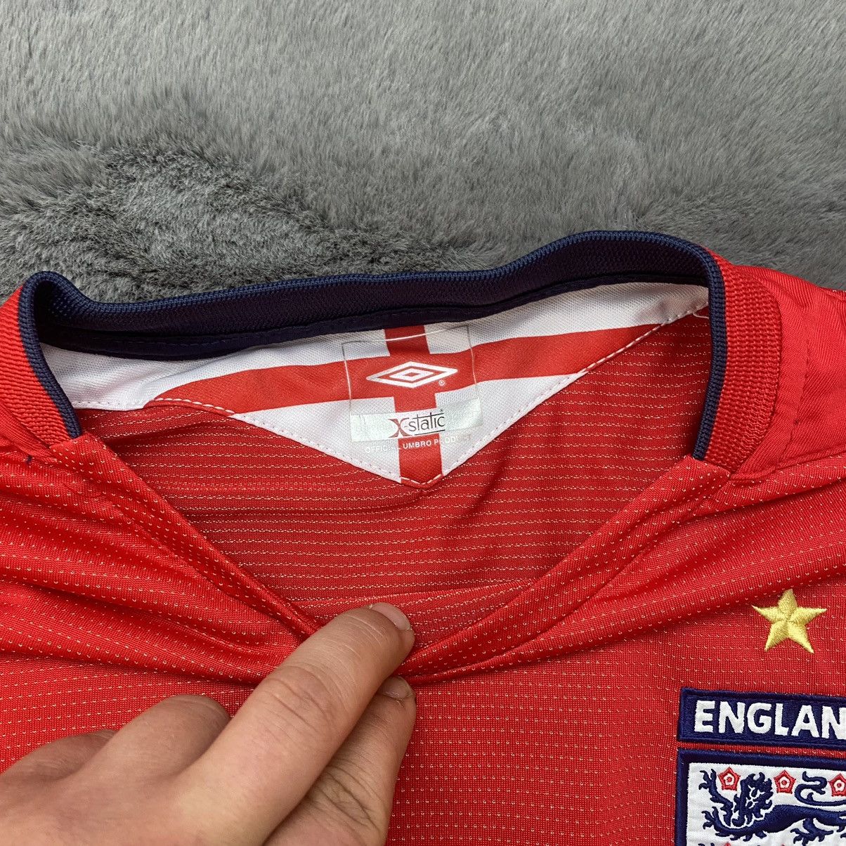 Umbro ENGLAND NATIONAL TEAM 2004/2005 AWAY FOOTBALL JERSEY UMBRO Size US XL / EU 56 / 4 - 8 Thumbnail
