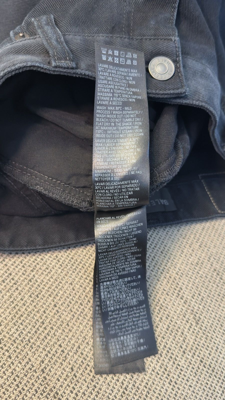 Balenciaga Balenciaga Wide Leg Washed Cargo Jeans Size US 30 / EU 46 - 10 Thumbnail