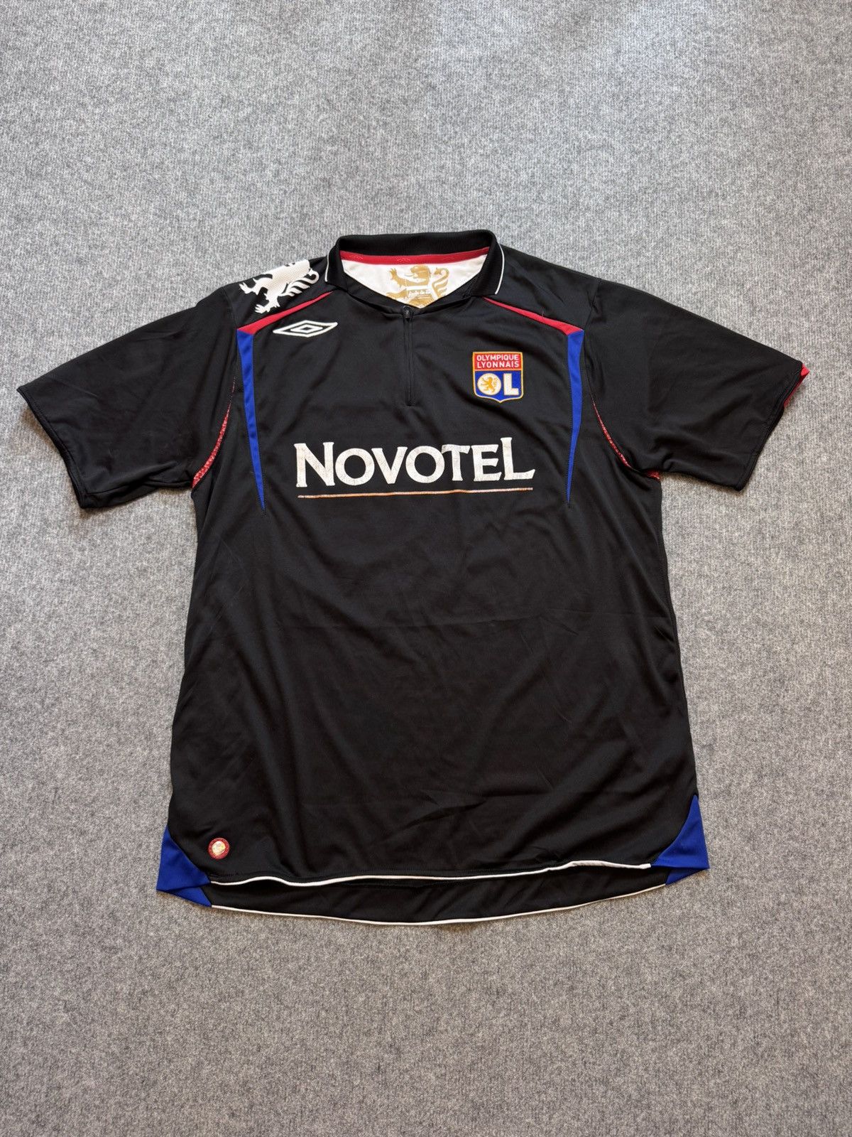 Umbro jersey Umbro Benzema football 2006-2007 Size US XL / EU 56 / 4 - 1 Thumbnail