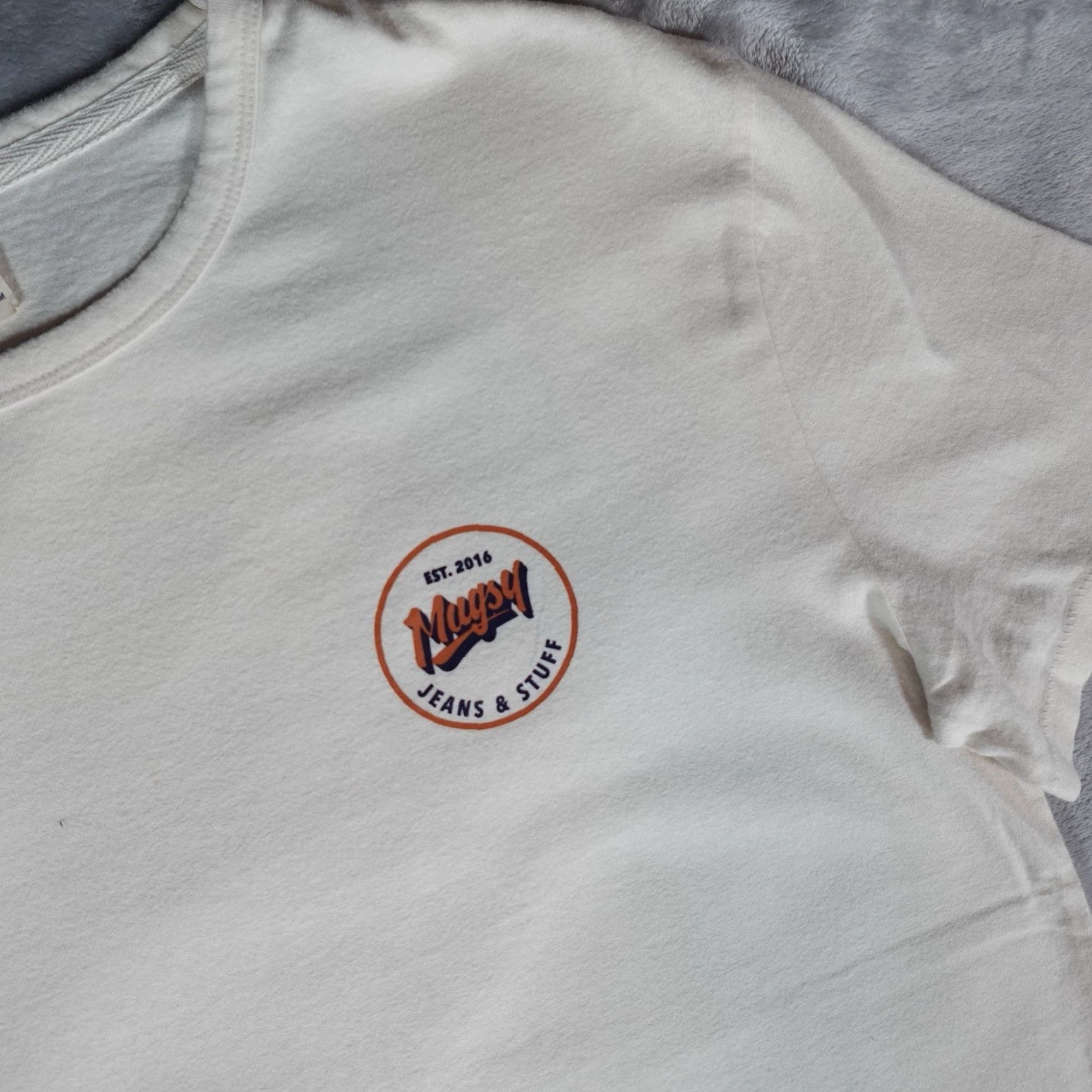 Vintage VINTAGE Mugsy Mens T-Shirt Short Sleeve Crew Neck Graphic Print Beige Size L Casual Summer Size US L / EU 52-54 / 3 - 4 Thumbnail