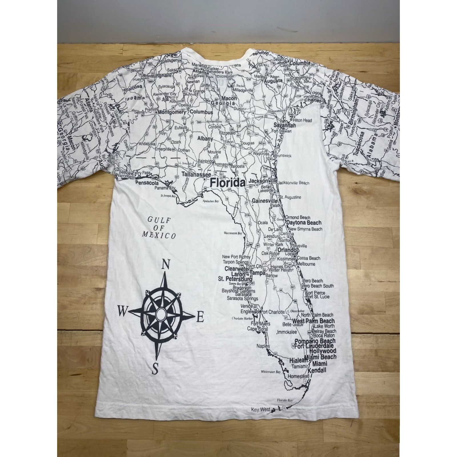 Vintage American Crown Florida Map Print T Shirt Mens M White Casual Travel Size US M / EU 48-50 / 2 - 2 Thumbnail